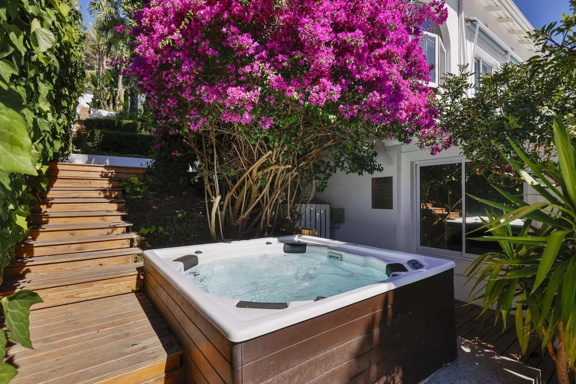 Clifton YOLO Spaces - Clifton Beachfront Penthouse