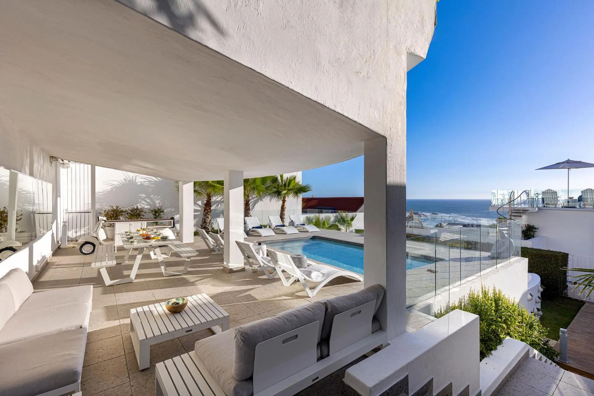 Clifton YOLO Spaces - Clifton Beachfront Penthouse