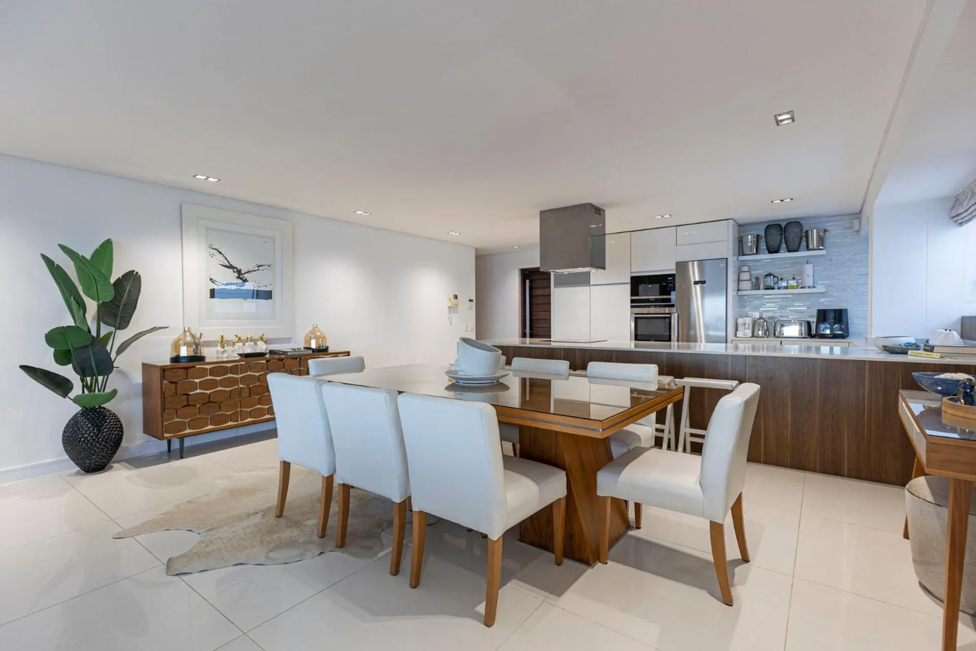 Clifton YOLO Spaces - Clifton Beachfront Penthouse