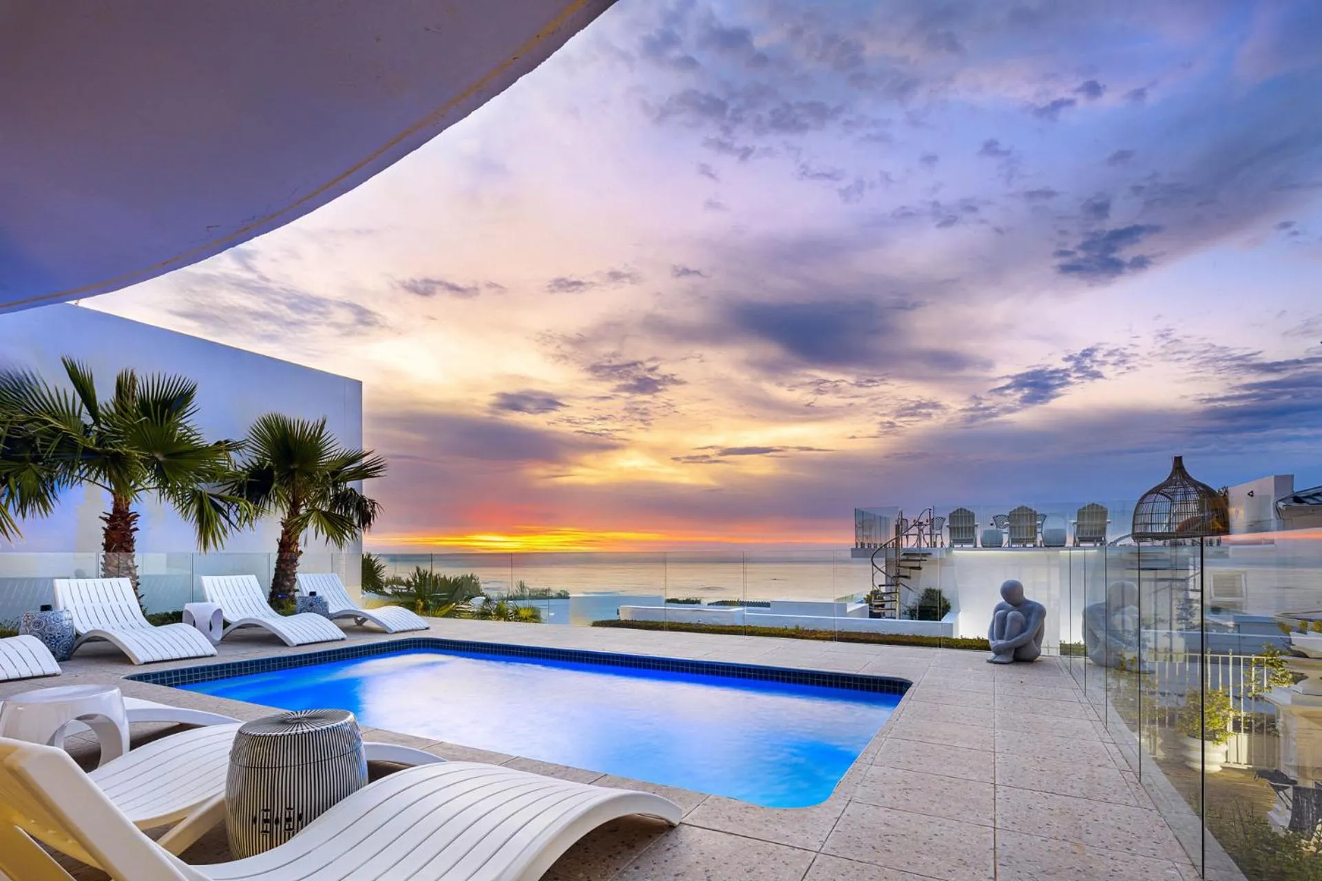 Clifton YOLO Spaces - Clifton Beachfront Penthouse