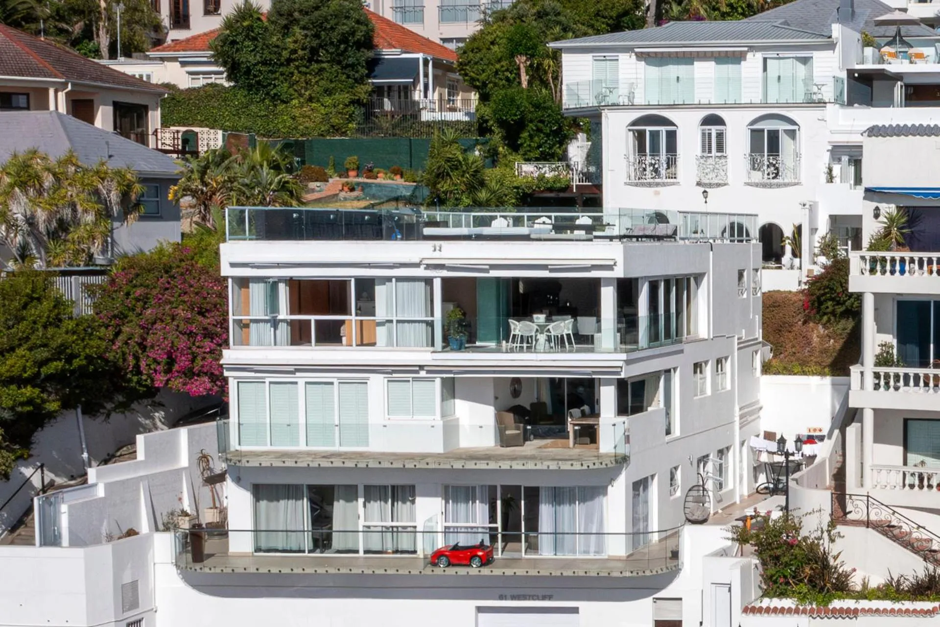 Clifton YOLO Spaces - Clifton Beachfront Penthouse