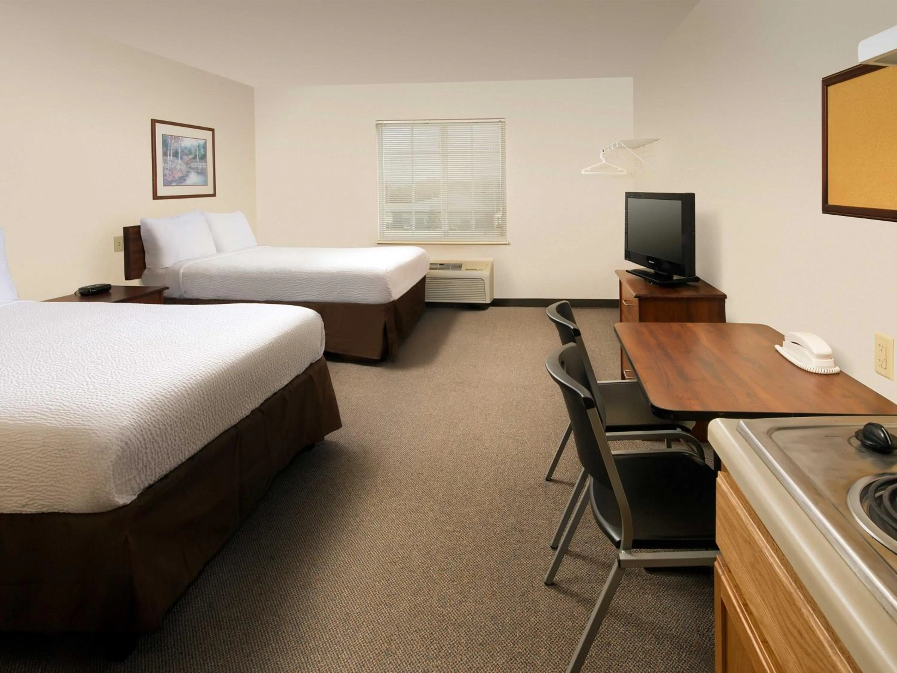 Bed in Extended Stay America Select Suites - Wichita - North