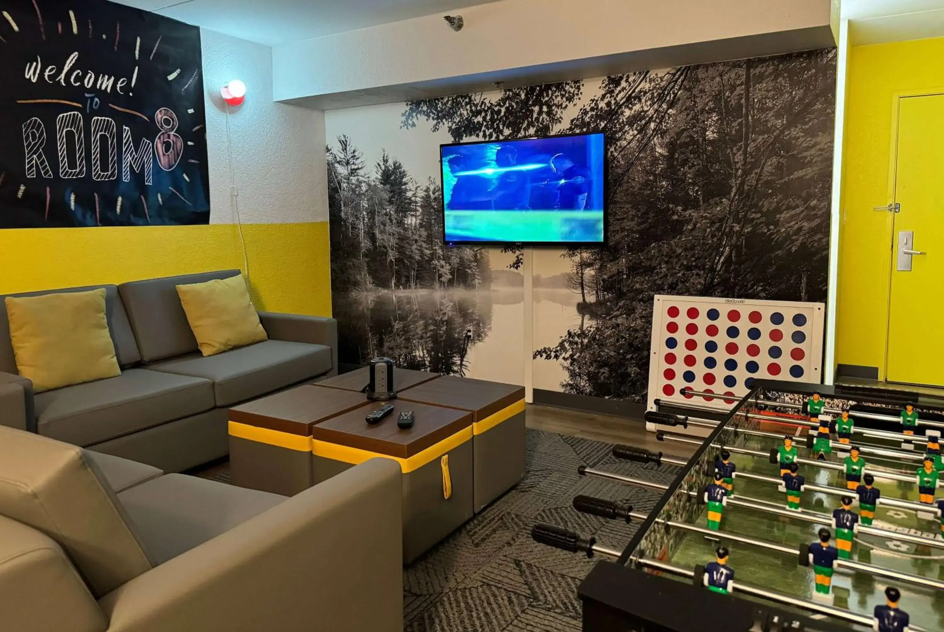 Photo of the whole room in Super 8 by Wyndham Bloomington/Airport Photo of the whole room in Super 8 by Wyndham Bloomington/Airport