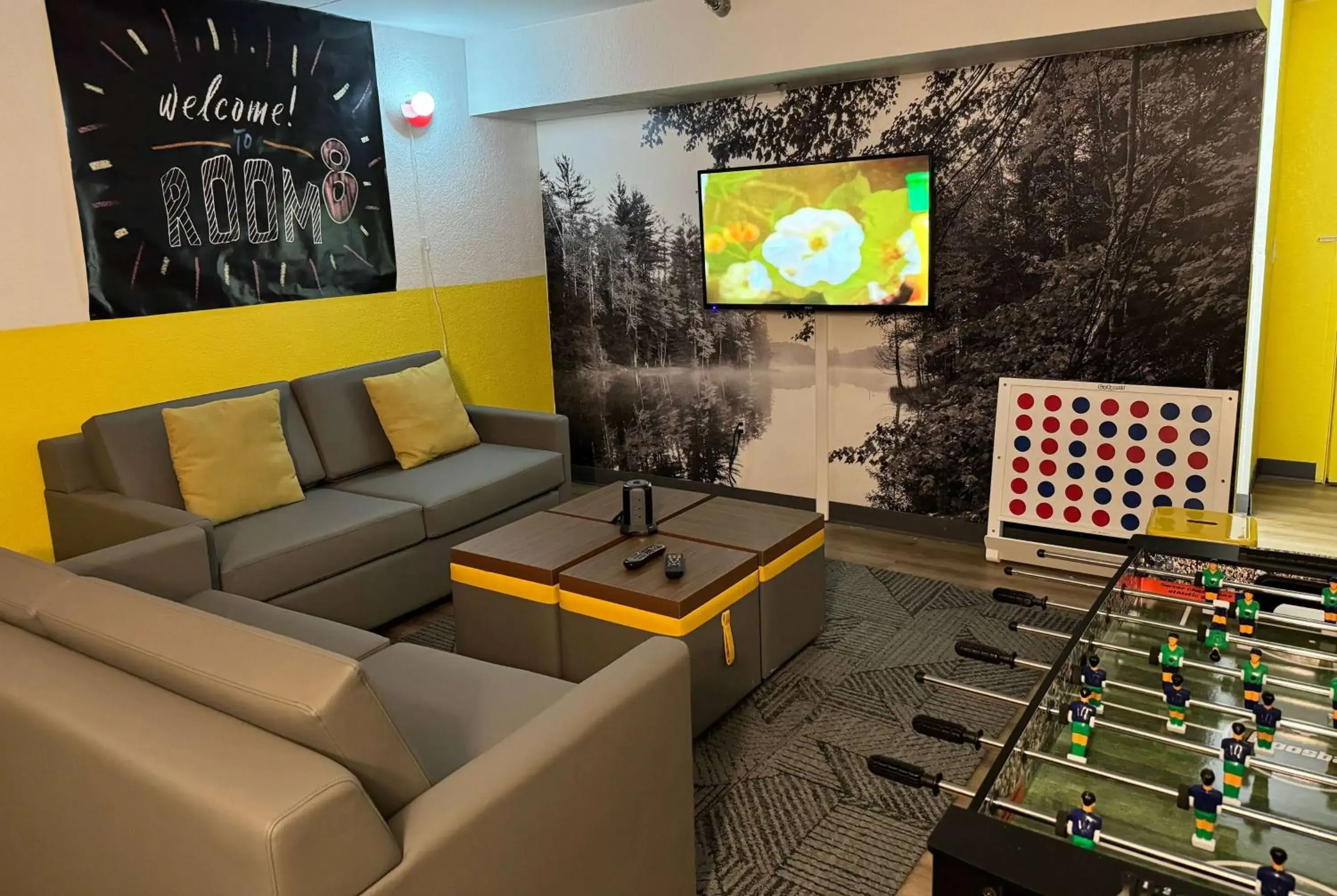 Photo of the whole room in Super 8 by Wyndham Bloomington/Airport Photo of the whole room in Super 8 by Wyndham Bloomington/Airport