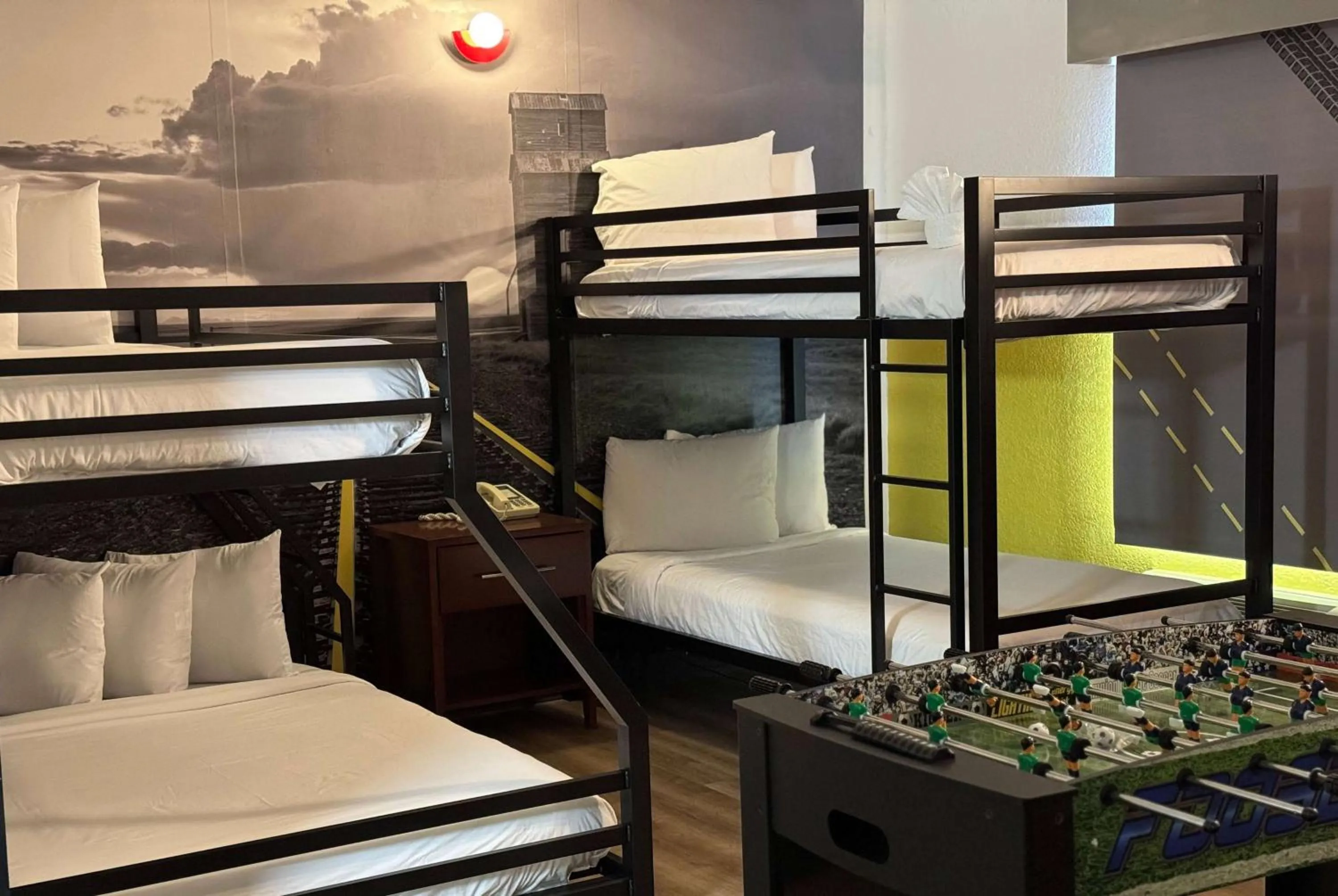 Bedroom, Bed in Super 8 by Wyndham Bloomington/Airport