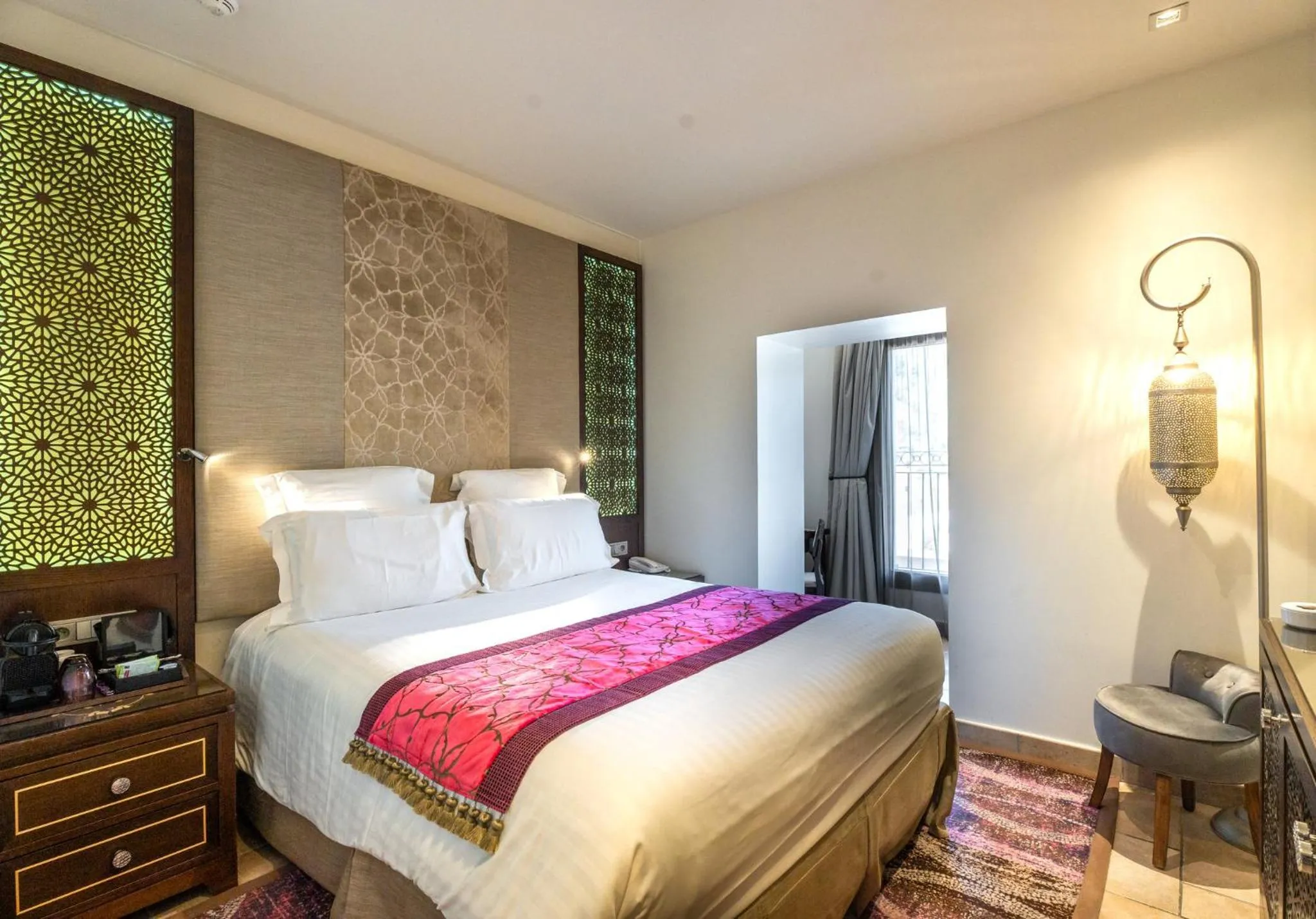 Photo of the whole room, Bed in Tiara Miramar Beach Resort