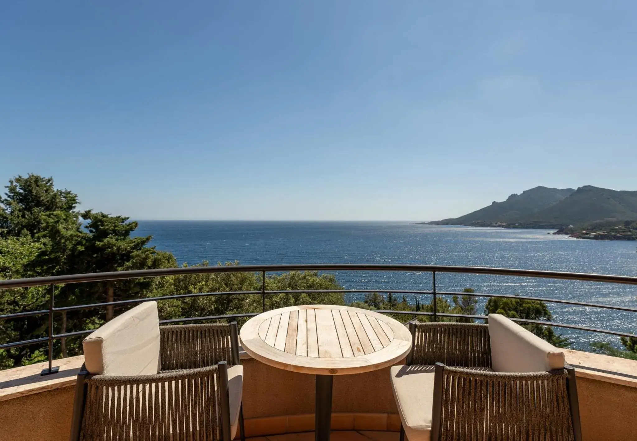 Photo of the whole room in Tiara Miramar Beach Resort Photo of the whole room in Tiara Miramar Beach Resort