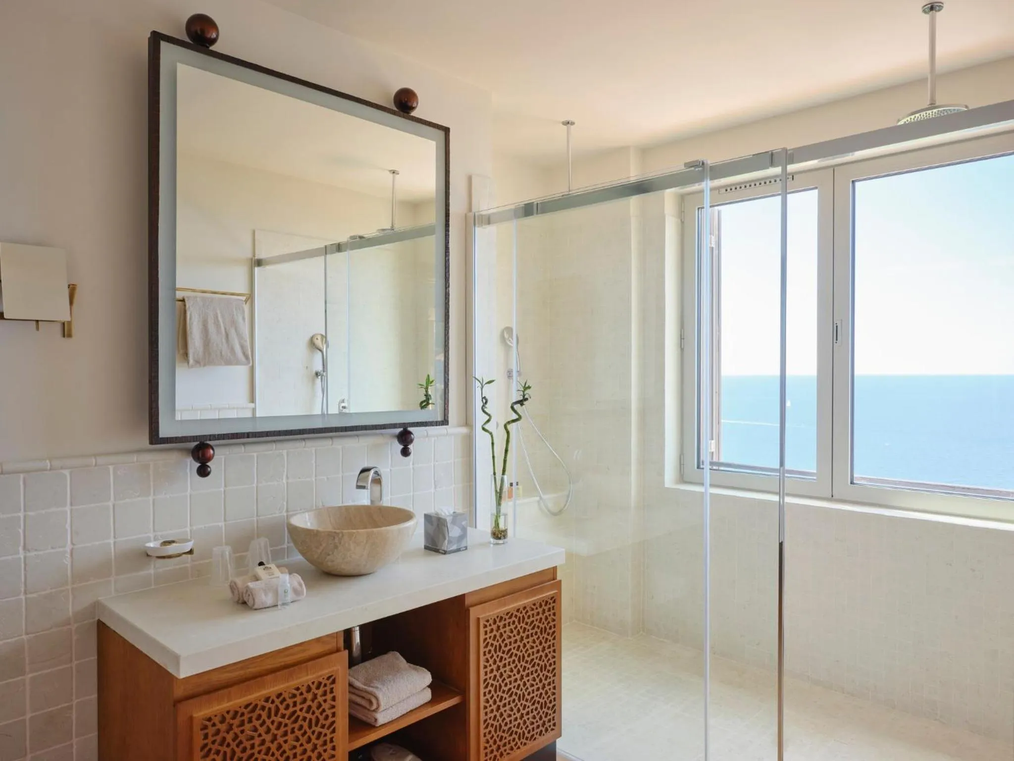 Bathroom in Tiara Miramar Beach Resort