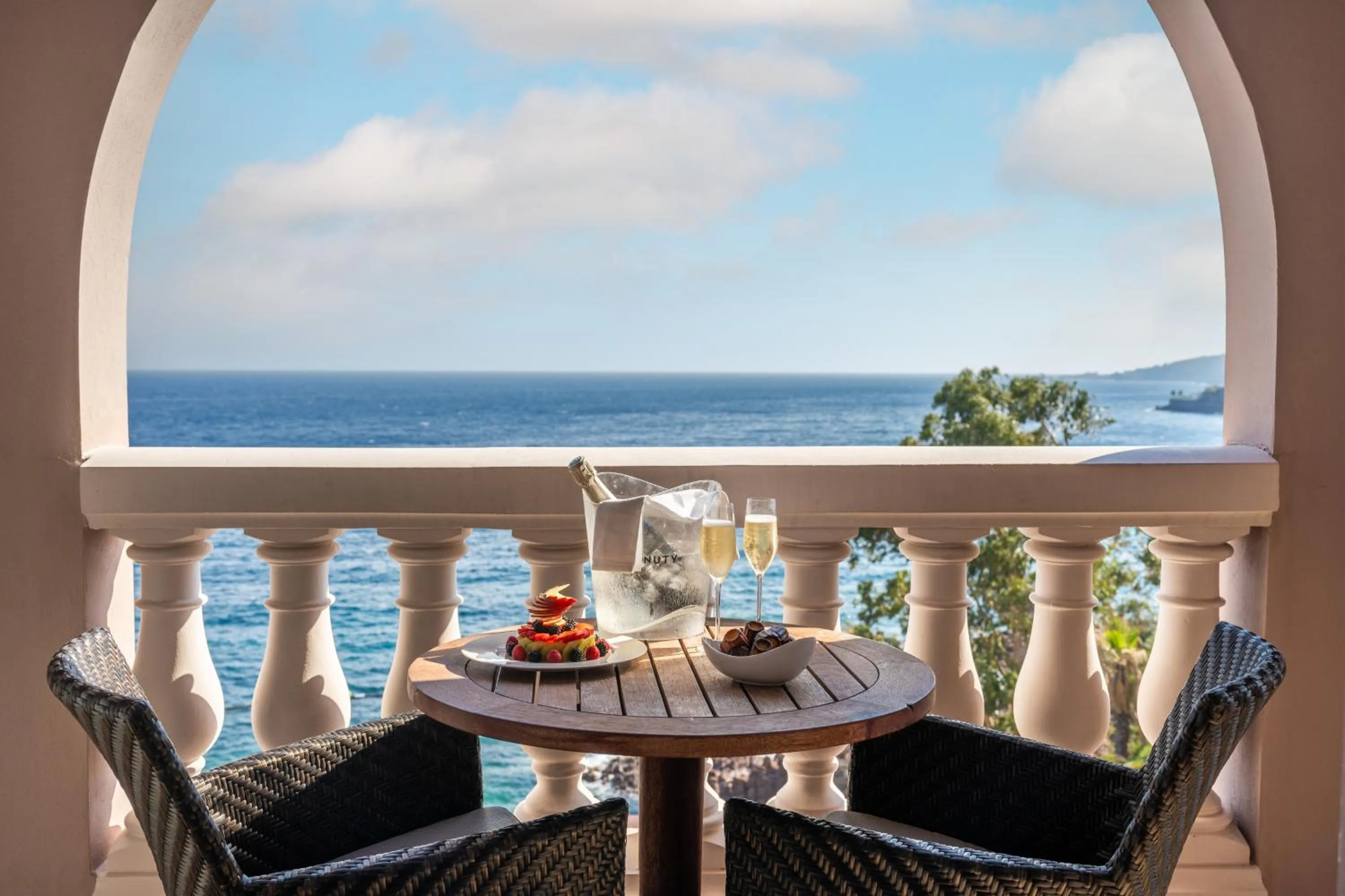 Balcony/Terrace in Tiara Miramar Beach Resort