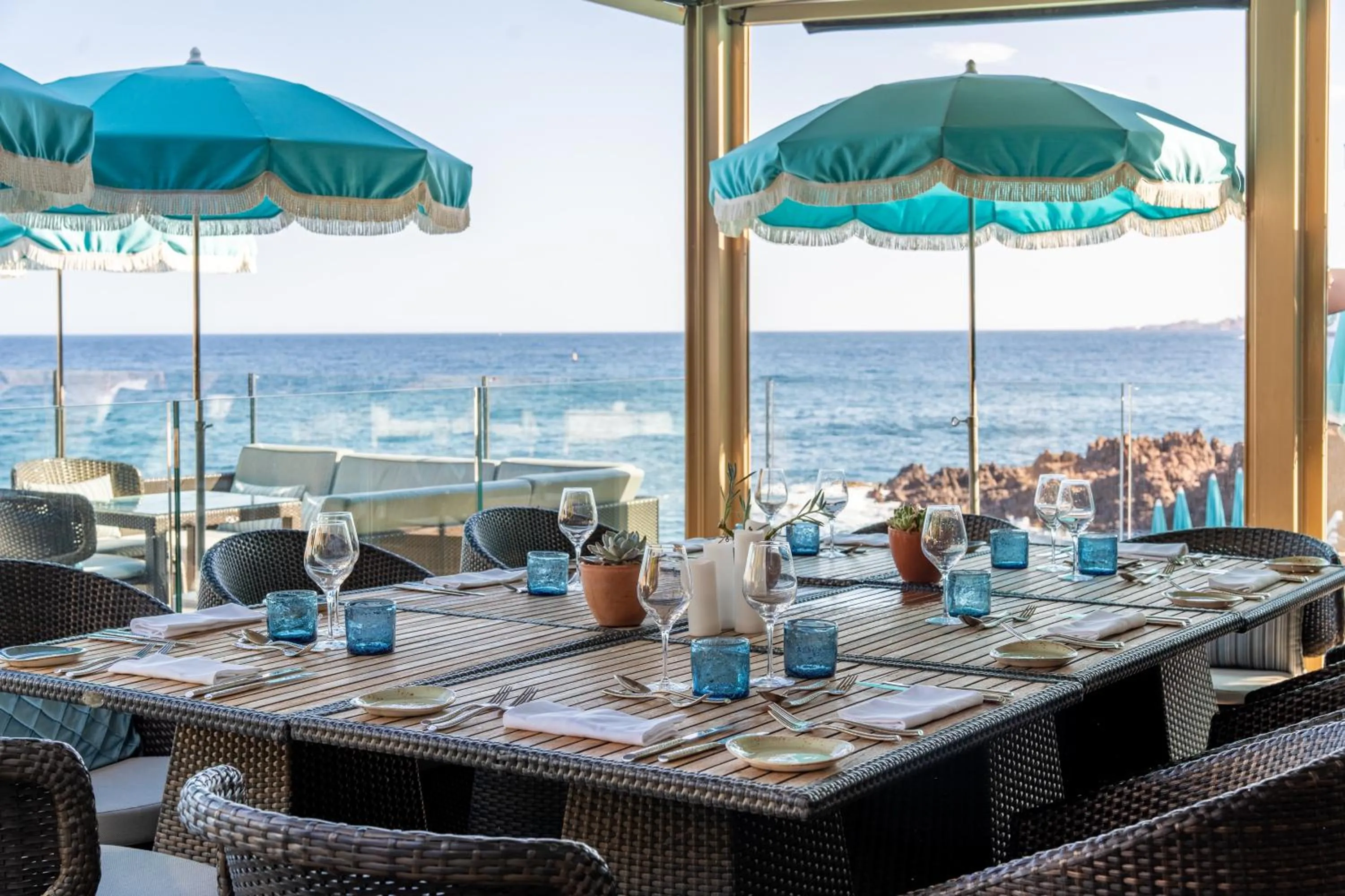 Restaurant/places to eat in Tiara Miramar Beach Resort