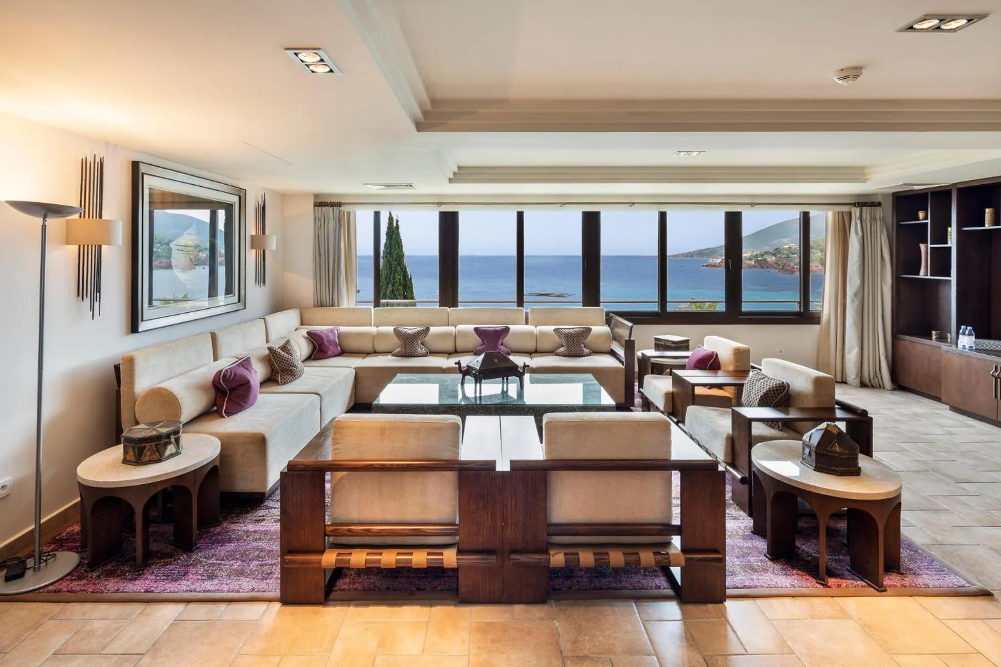 Photo of the whole room in Tiara Miramar Beach Resort