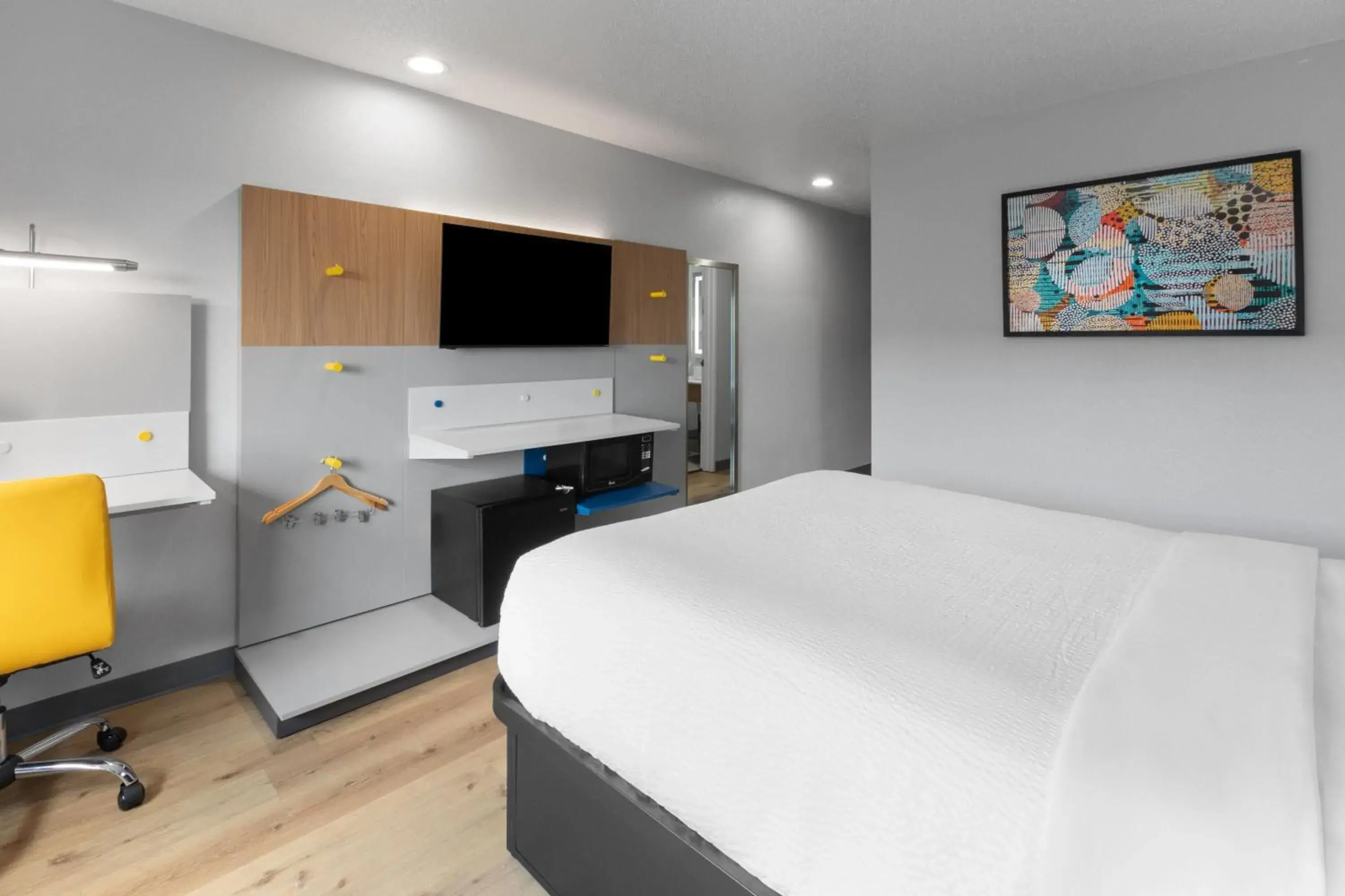 Photo of the whole room, Bed in Microtel Inn & Suites by Wyndham Sioux Falls Photo of the whole room, Bed in Microtel Inn & Suites by Wyndham Sioux Falls