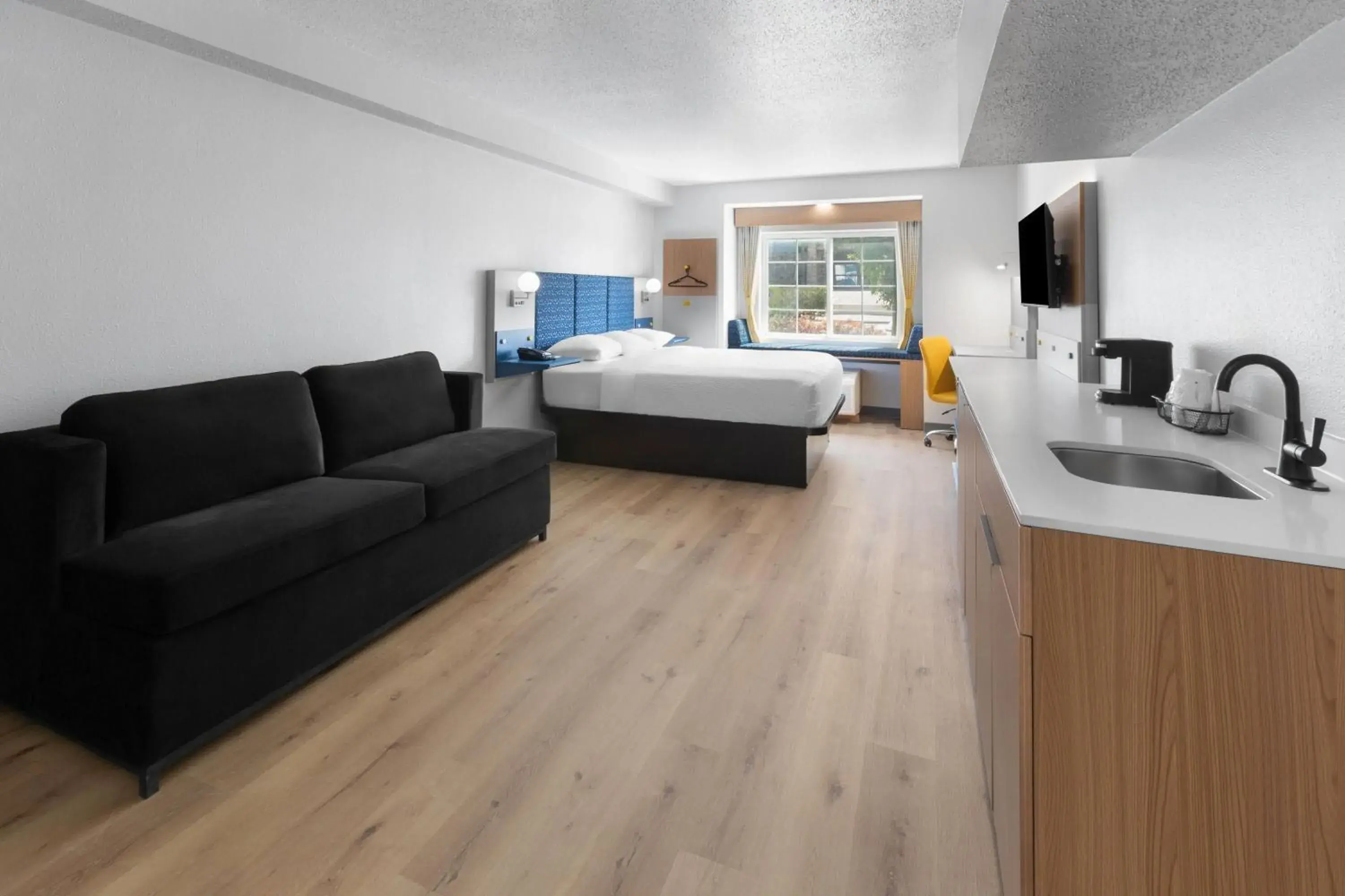 Photo of the whole room, Bed in Microtel Inn & Suites by Wyndham Sioux Falls Photo of the whole room, Bed in Microtel Inn & Suites by Wyndham Sioux Falls