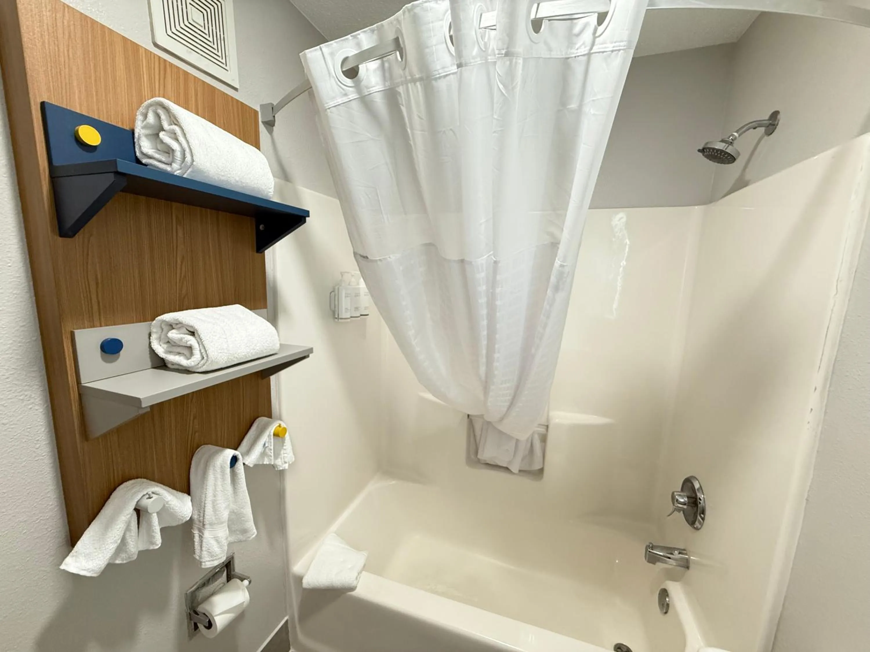 Microtel Inn & Suites by Wyndham Sioux Falls