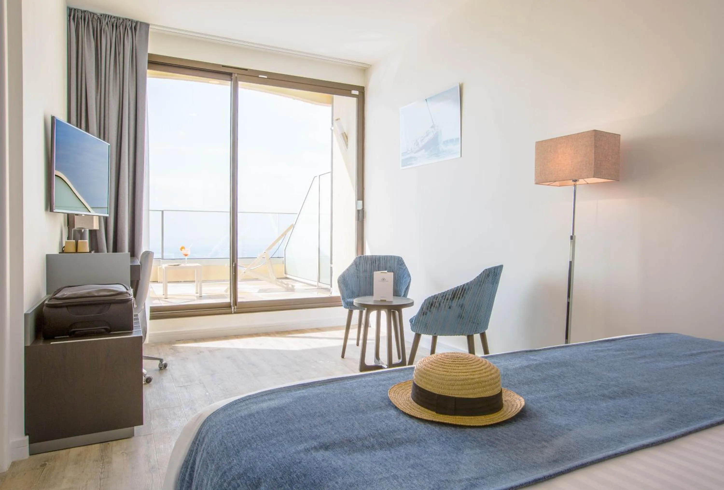 Bed in Les Terrasses d'Eze - Hôtel & Spa