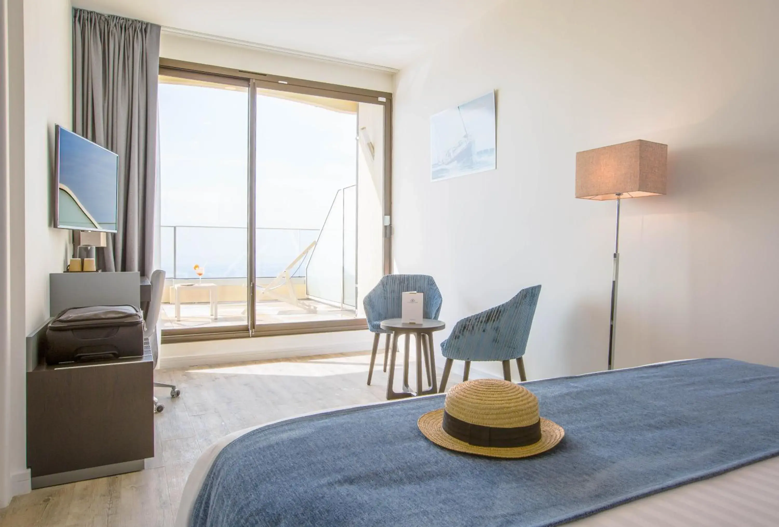 Bed in Les Terrasses d'Eze - Hôtel & Spa Bed in Les Terrasses d'Eze - Hôtel & Spa