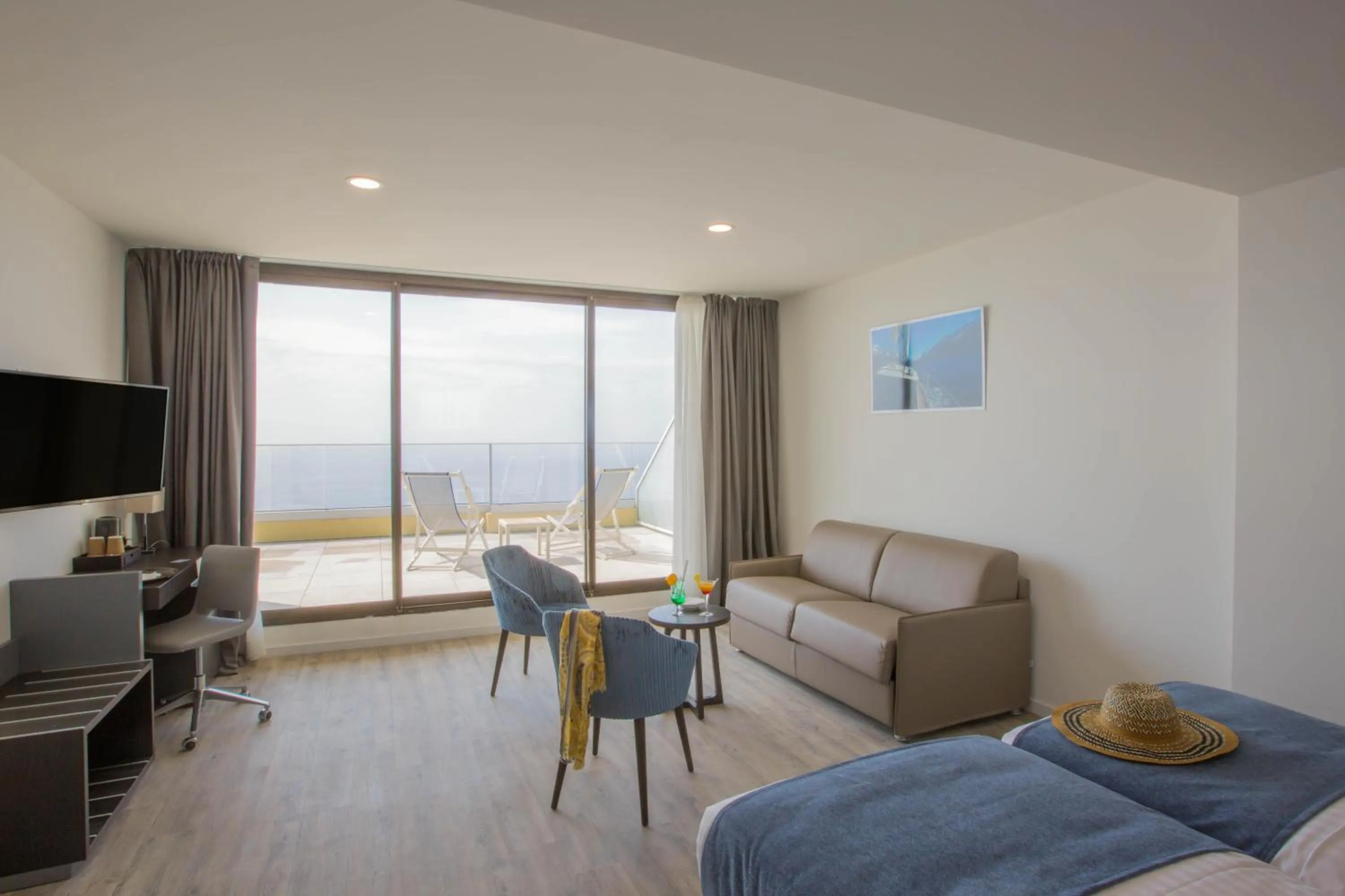 Bed in Les Terrasses d'Eze - Hôtel & Spa