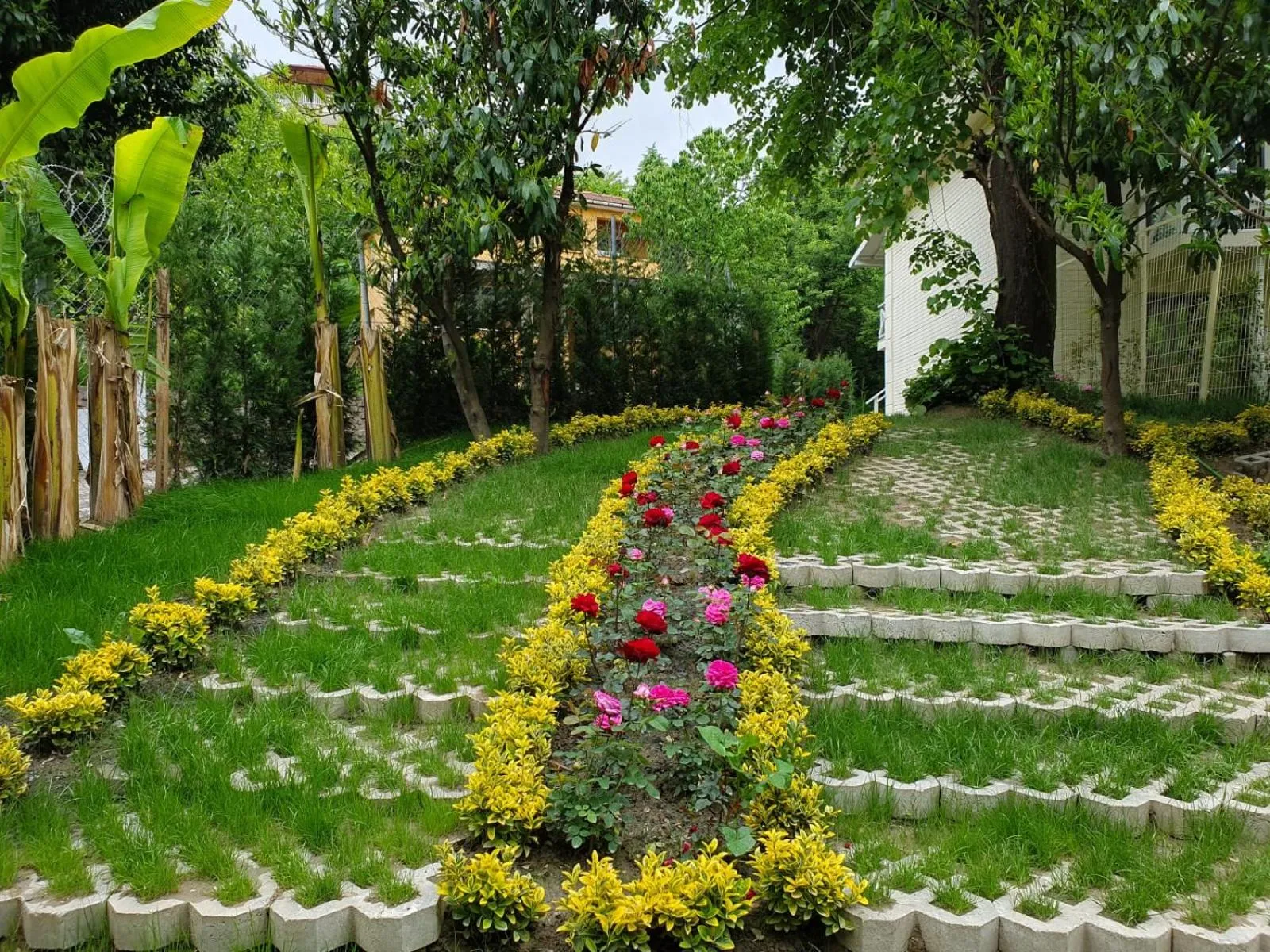 Garden in Kadifeli Konak Hotel & Bungalow
