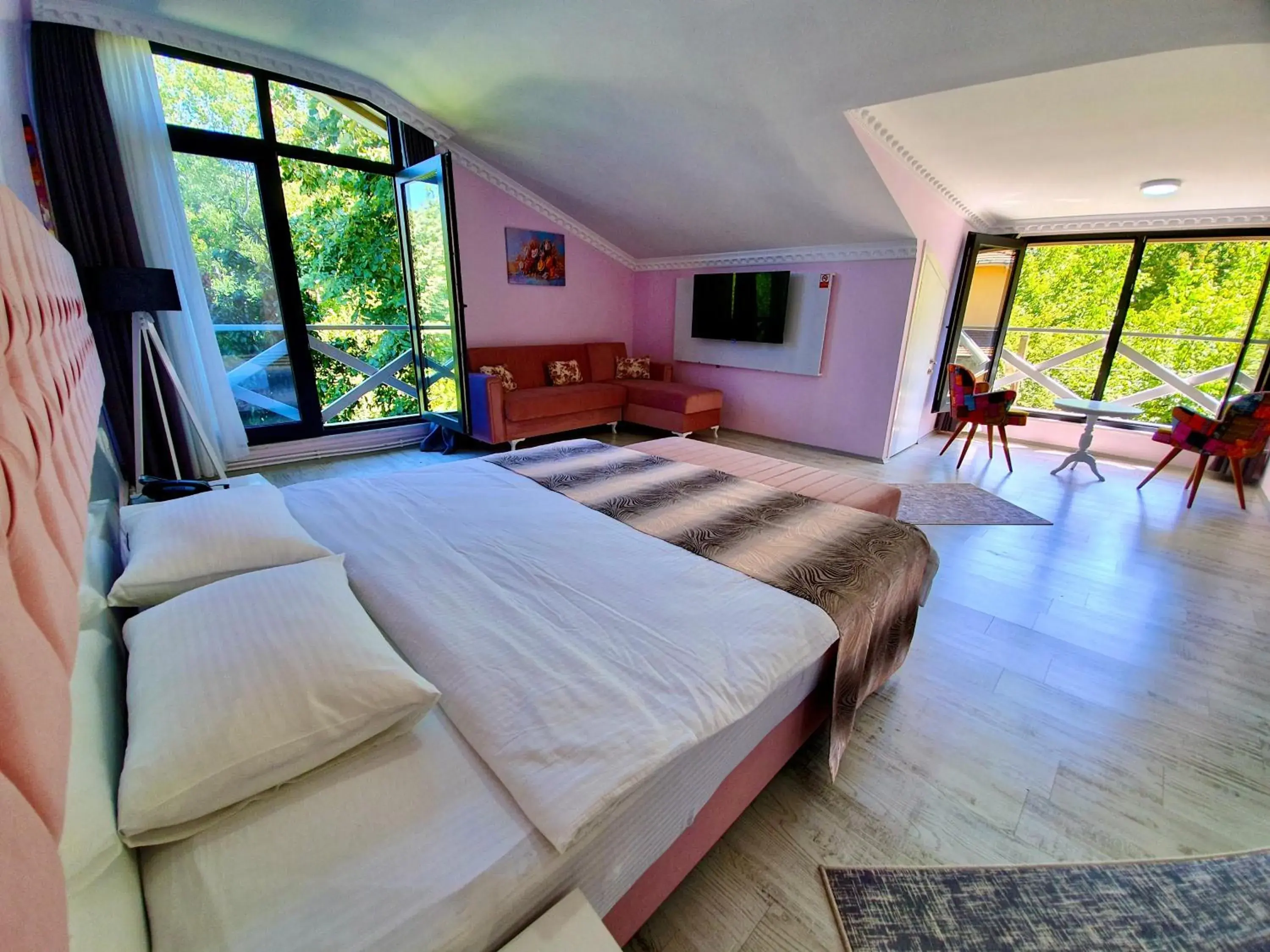 Deluxe Quadruple Room in Kadifeli Konak Hotel & Bungalow Deluxe Quadruple Room in Kadifeli Konak Hotel & Bungalow