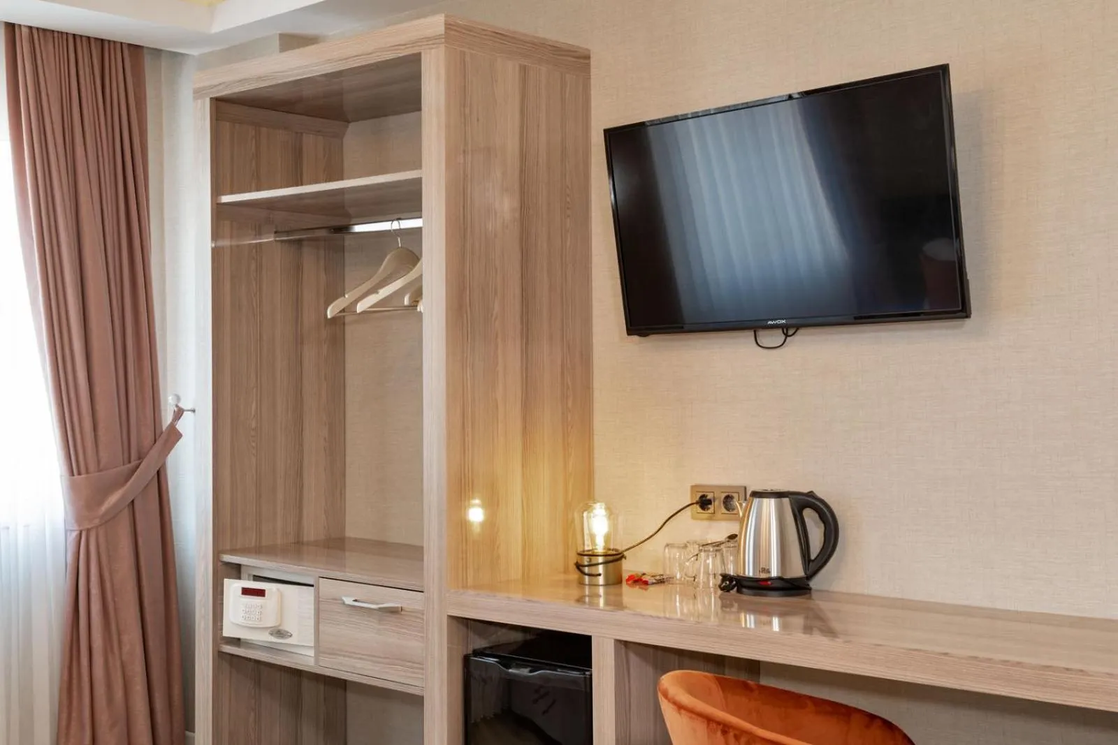 TV and multimedia in Nika otel & cafe