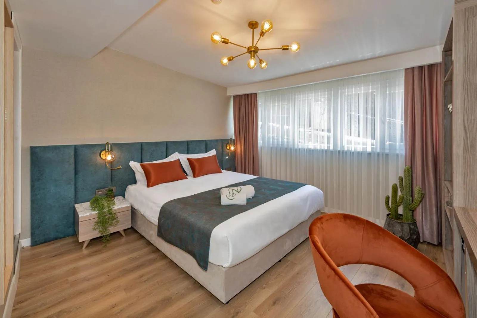 Photo of the whole room, Bed in Nika otel & cafe