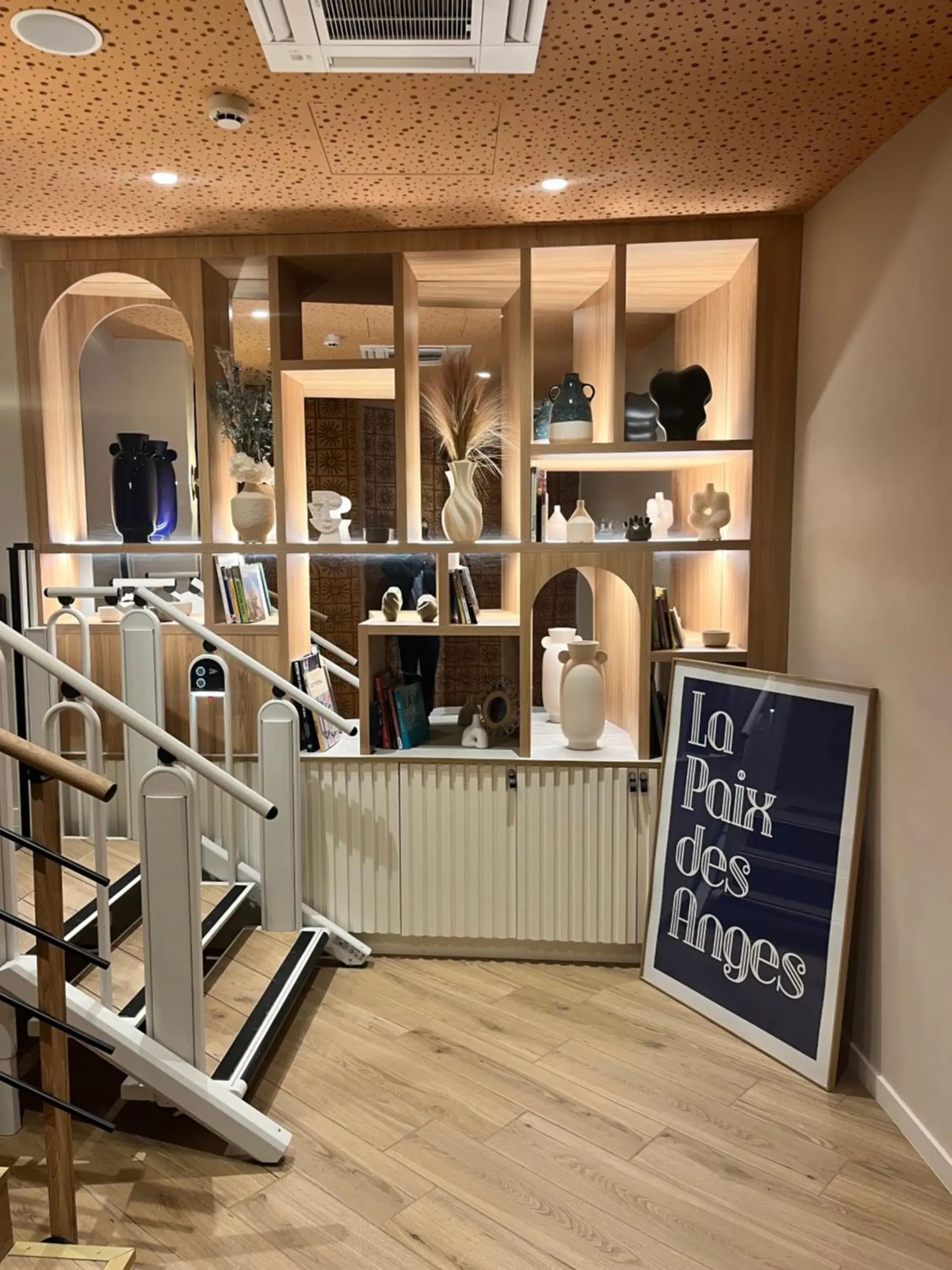 Lobby or reception in Albert 1er Lobby or reception in Albert 1er