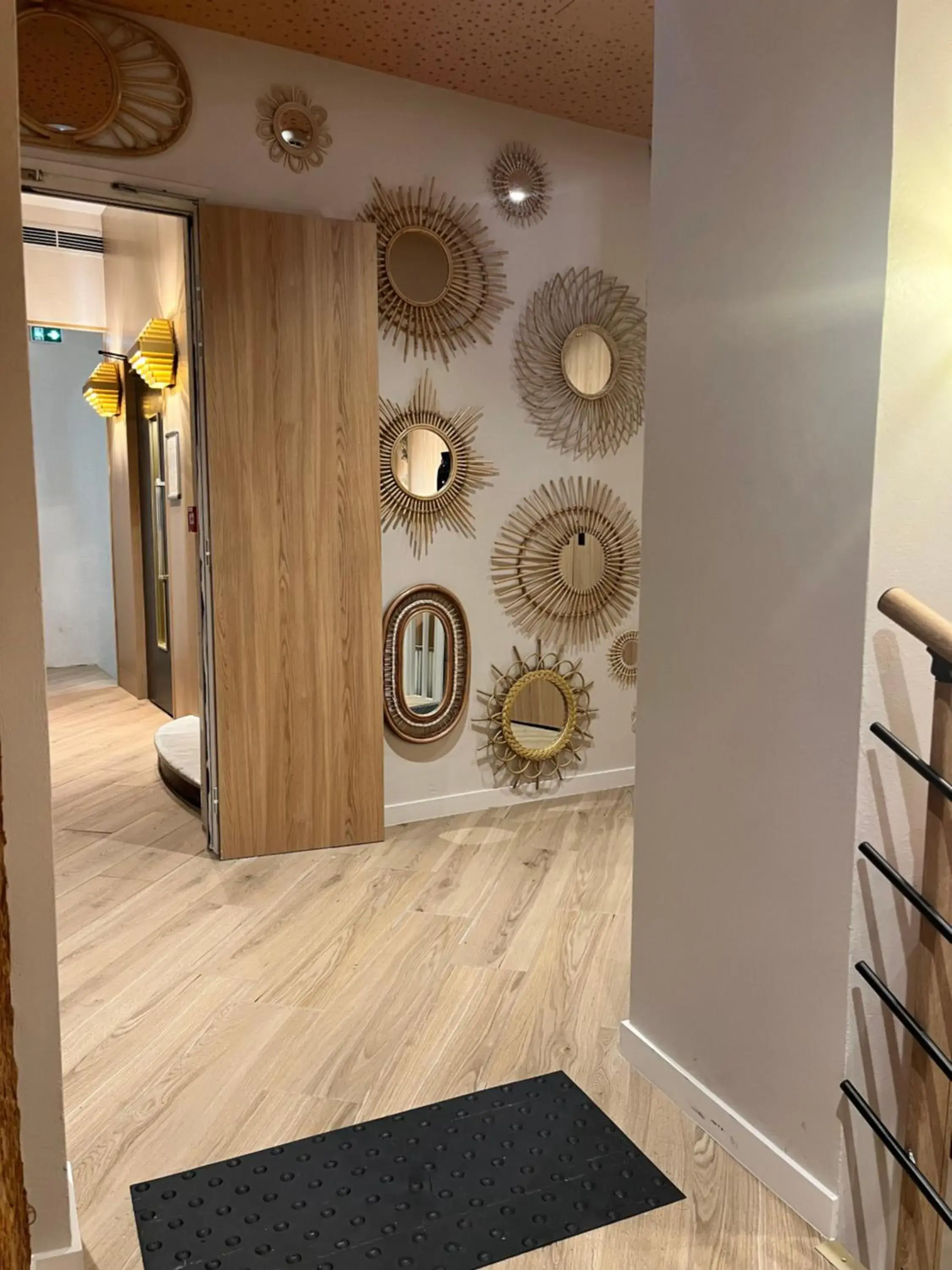 Lobby or reception in Albert 1er Lobby or reception in Albert 1er