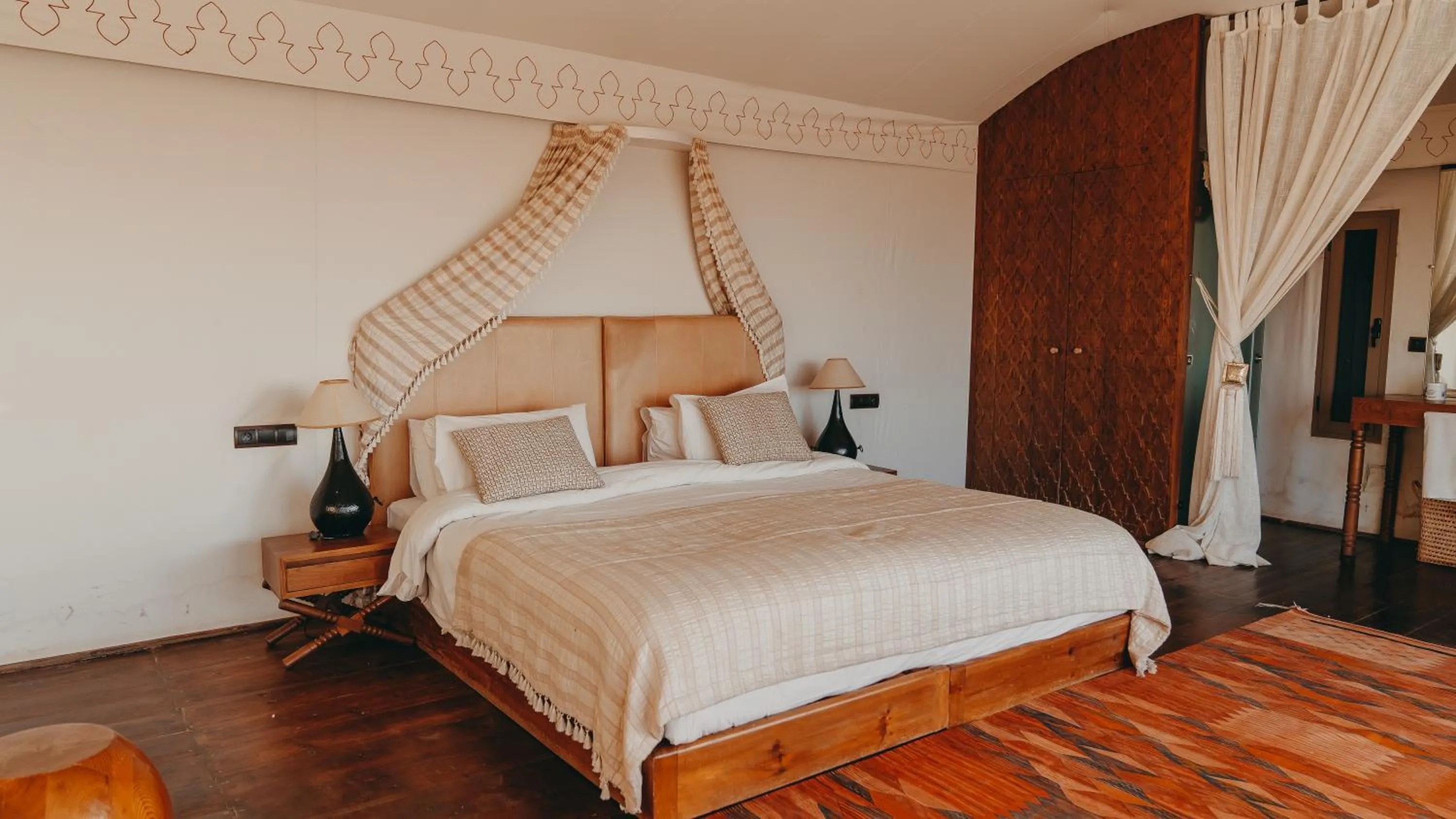 Bed in The White Camel Camp - Agafay Desert Activities