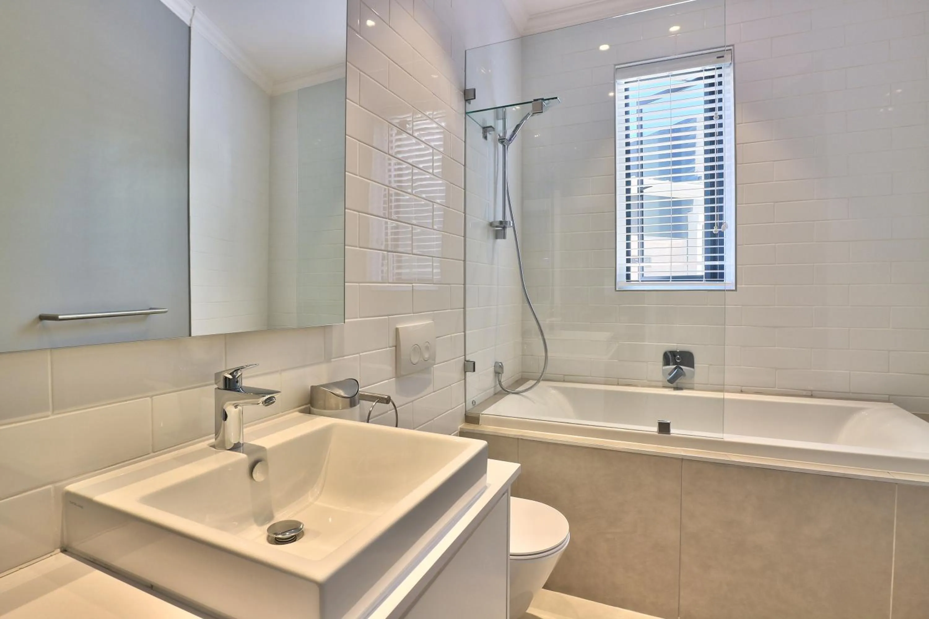 Warwick Mansions 7
