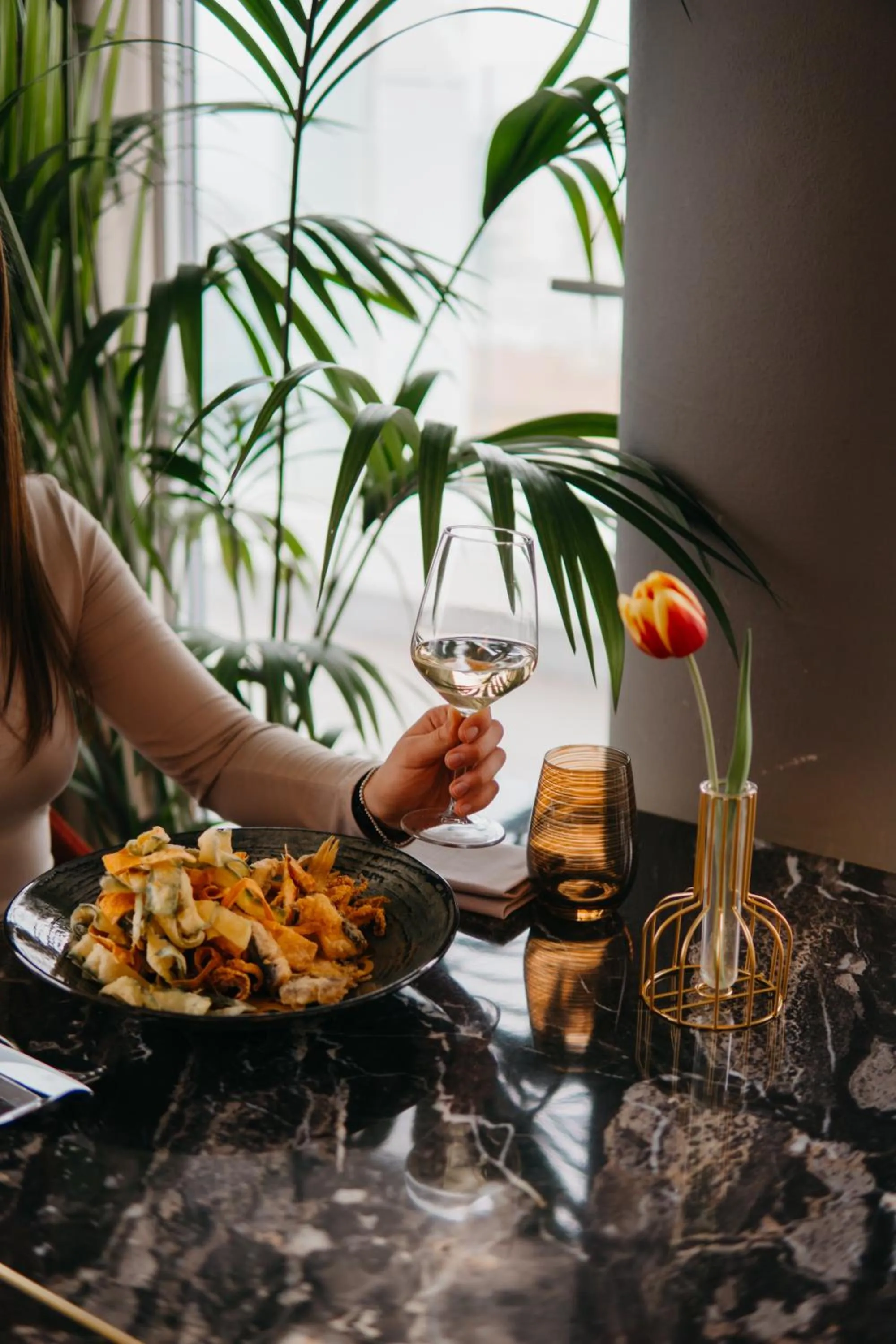 Restaurant/places to eat in J44 Lifestyle Hotel