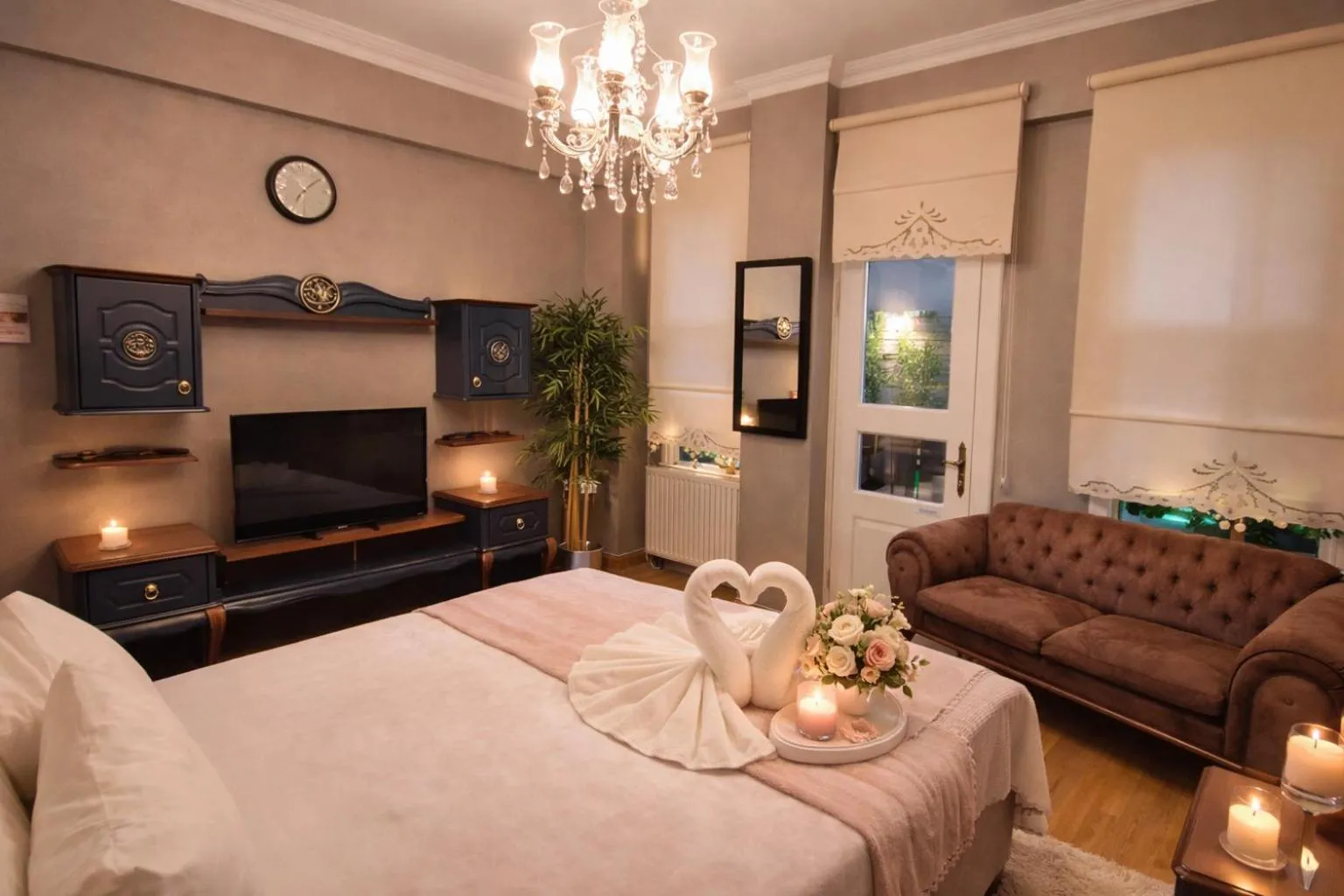 Bedroom, Bed in valide-maide hotel