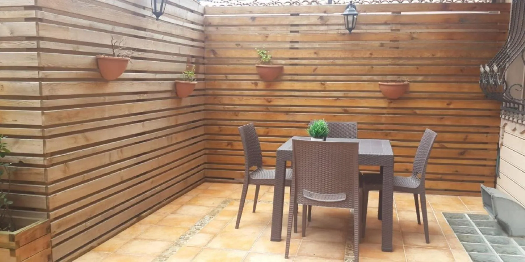 Dining area in Valide i Suit