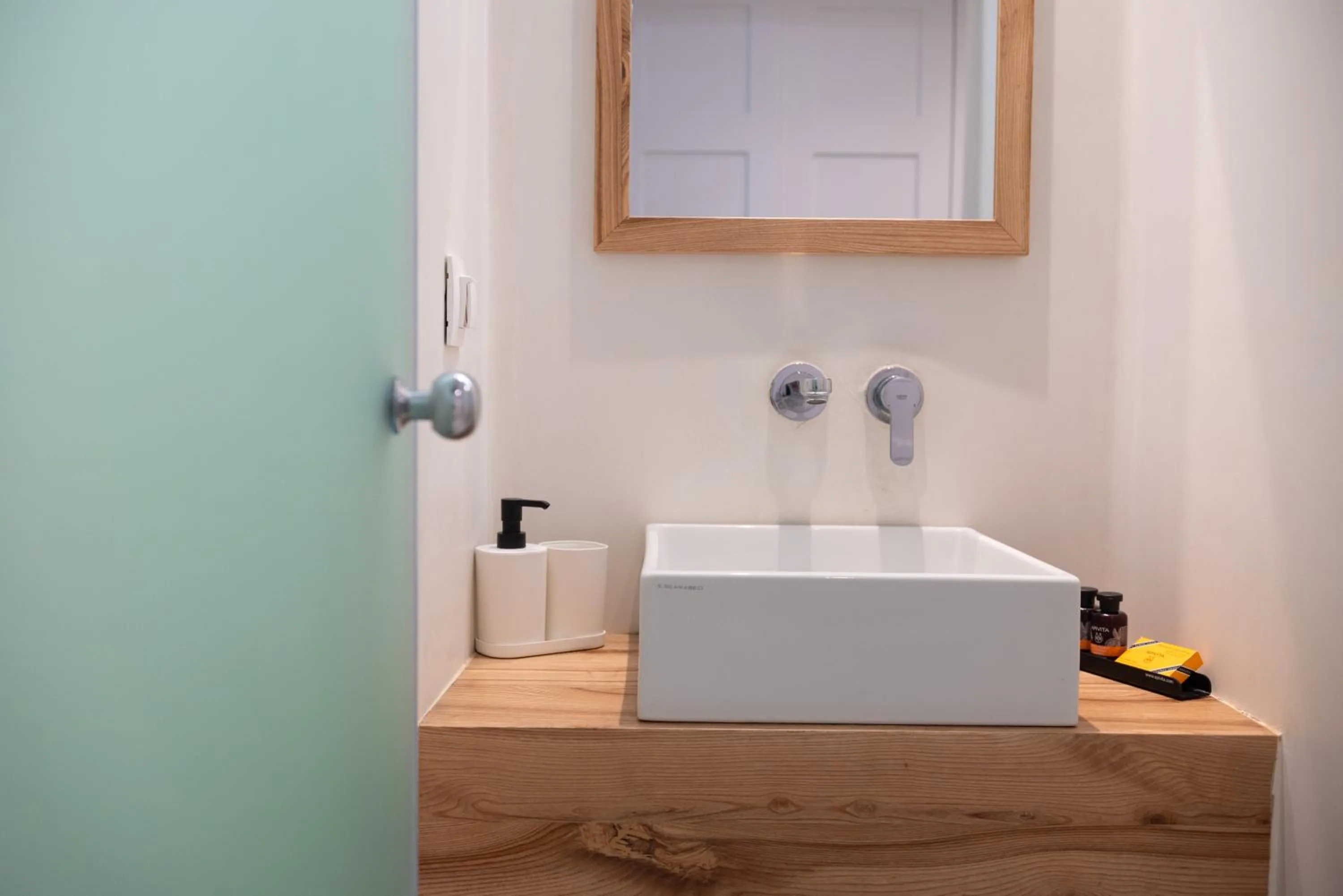 Bathroom in The Summit of Mykonos