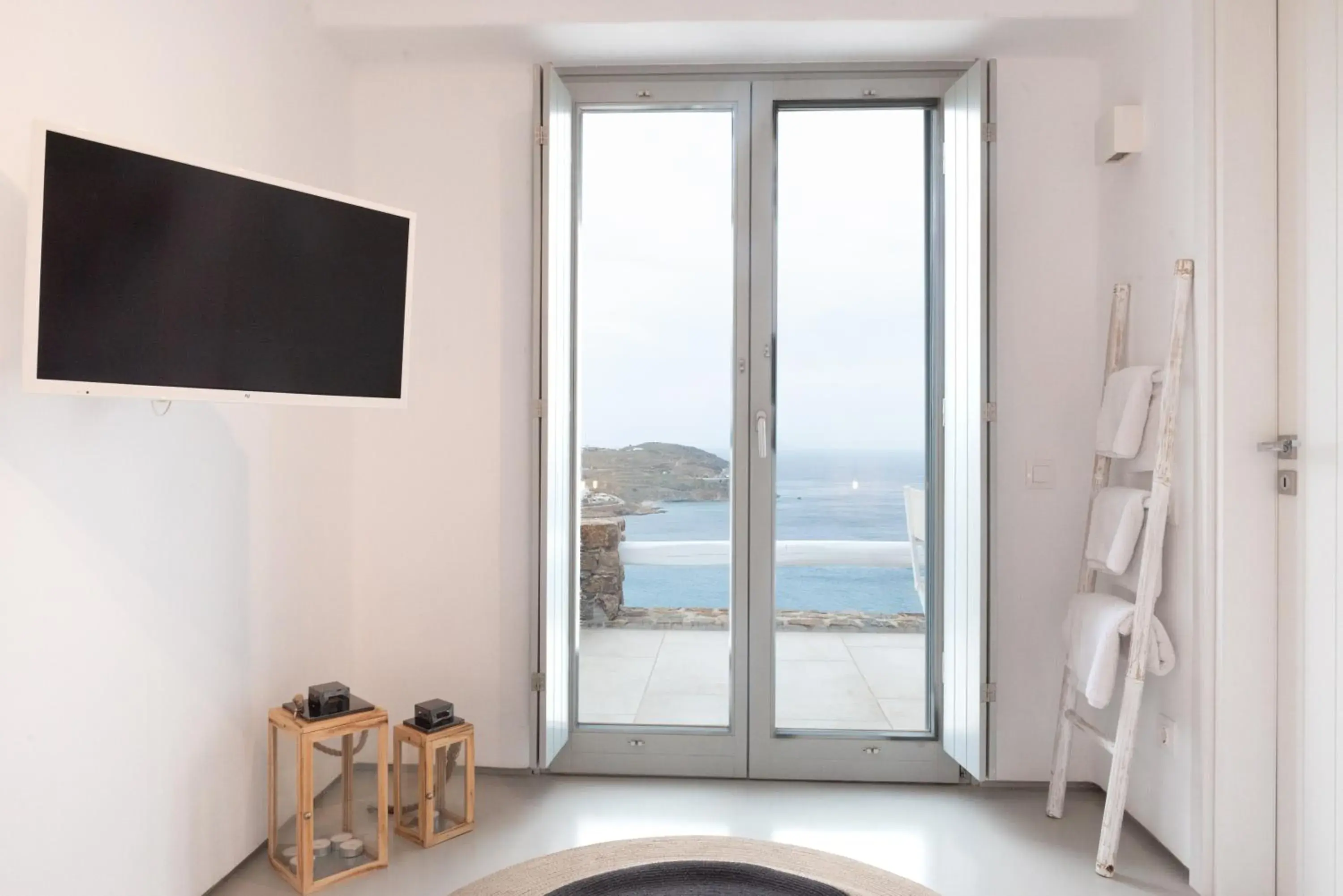 King Suite with Sea View in The Summit of Mykonos King Suite with Sea View in The Summit of Mykonos
