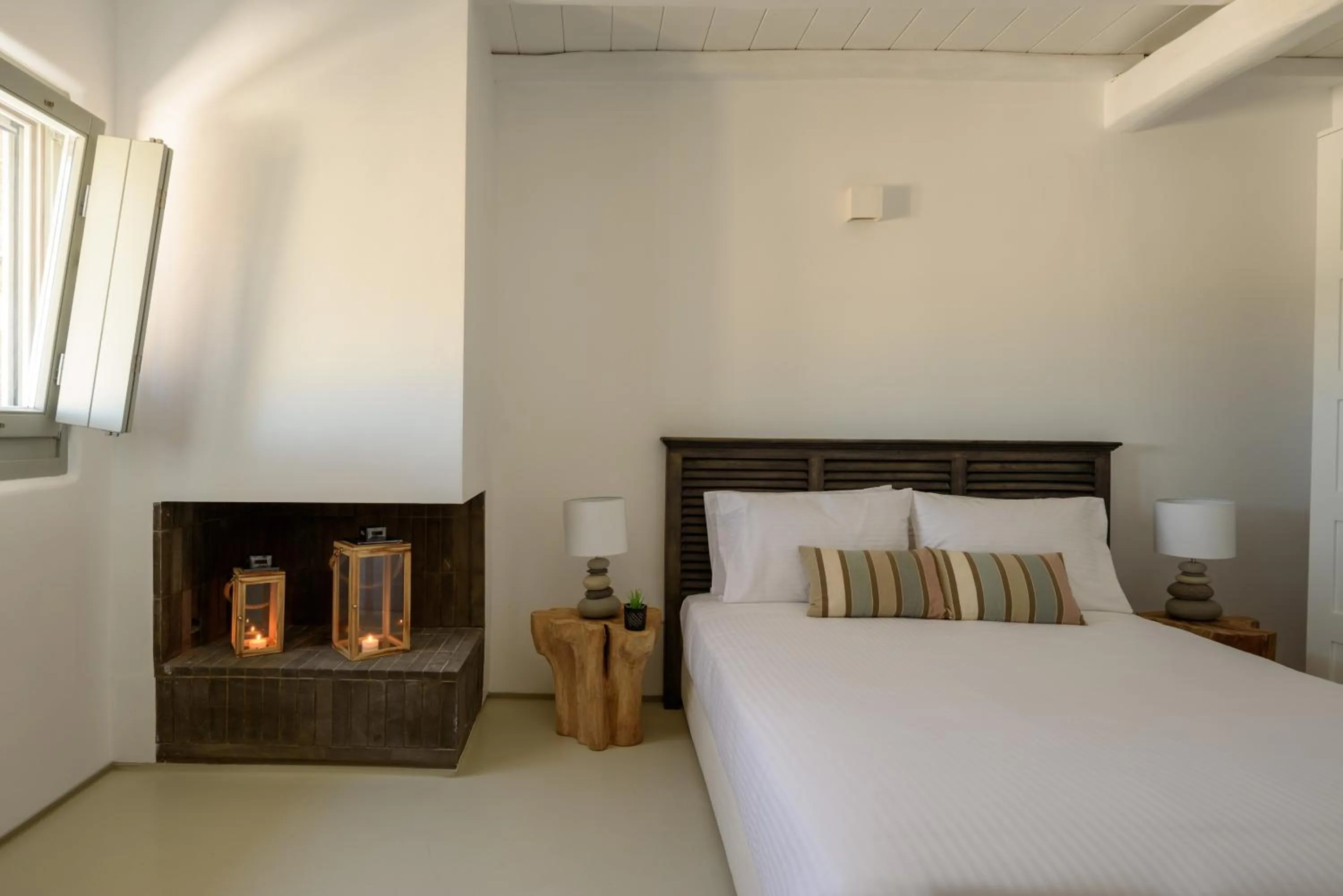 Bed in The Summit of Mykonos