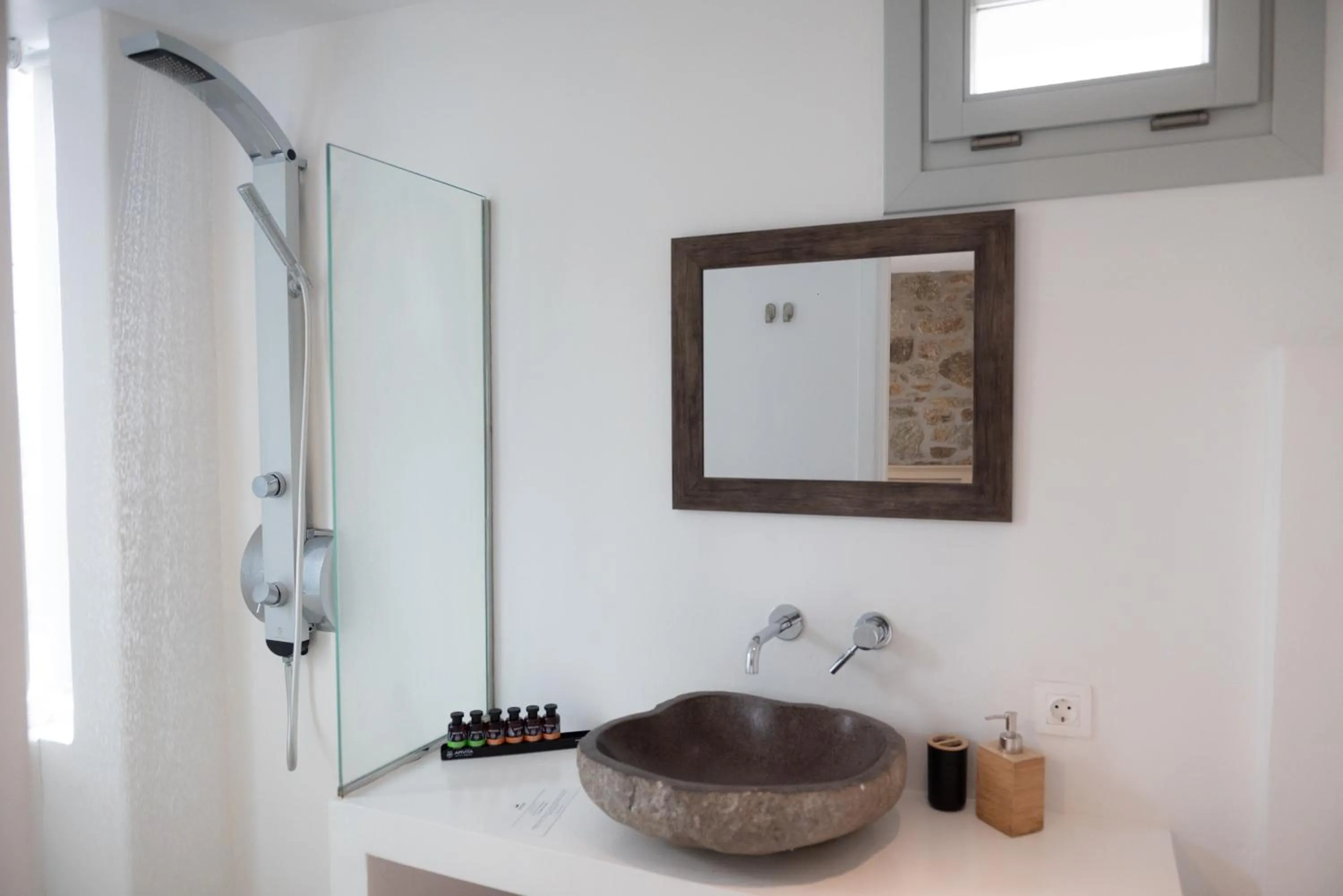 Bathroom in The Summit of Mykonos