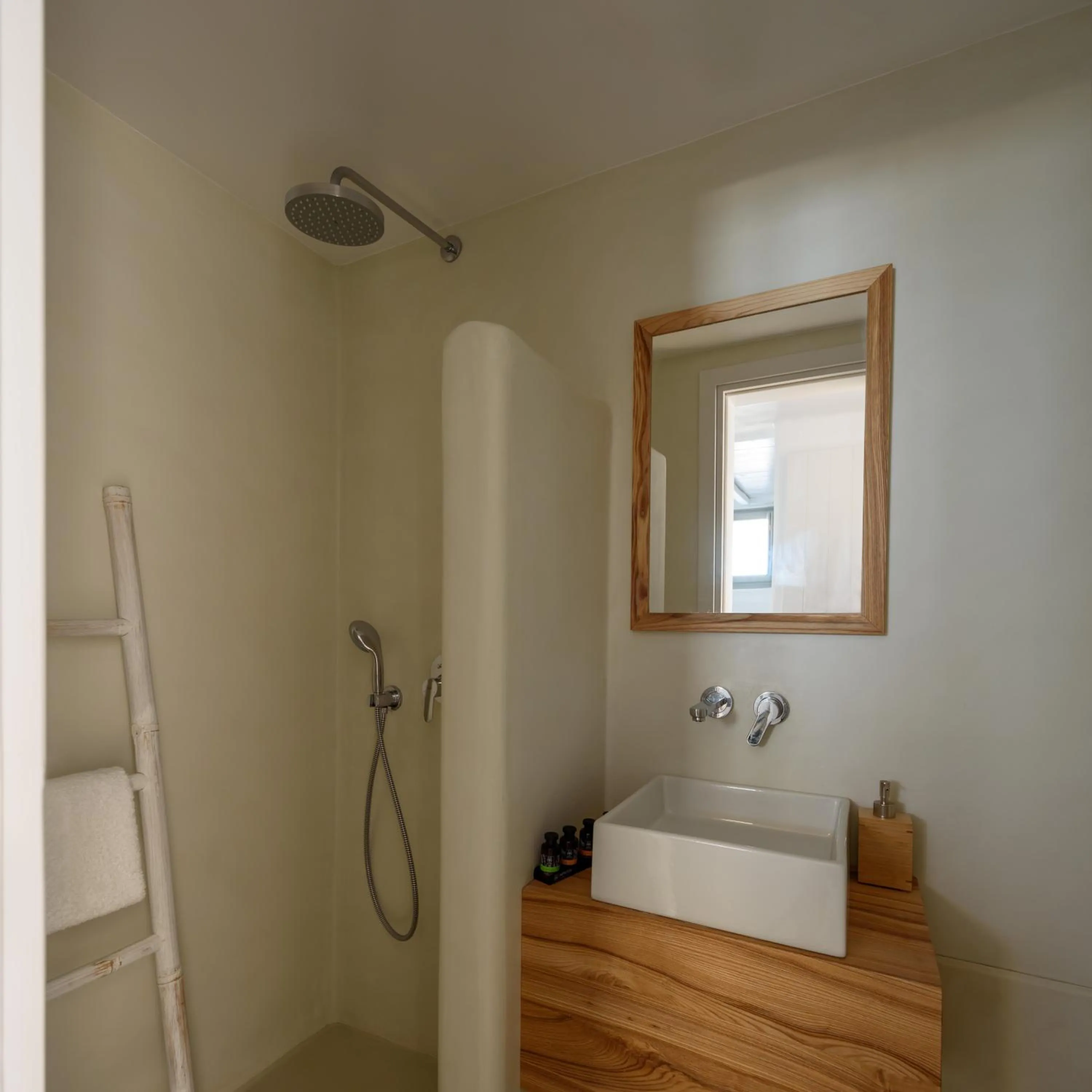 Bathroom in The Summit of Mykonos