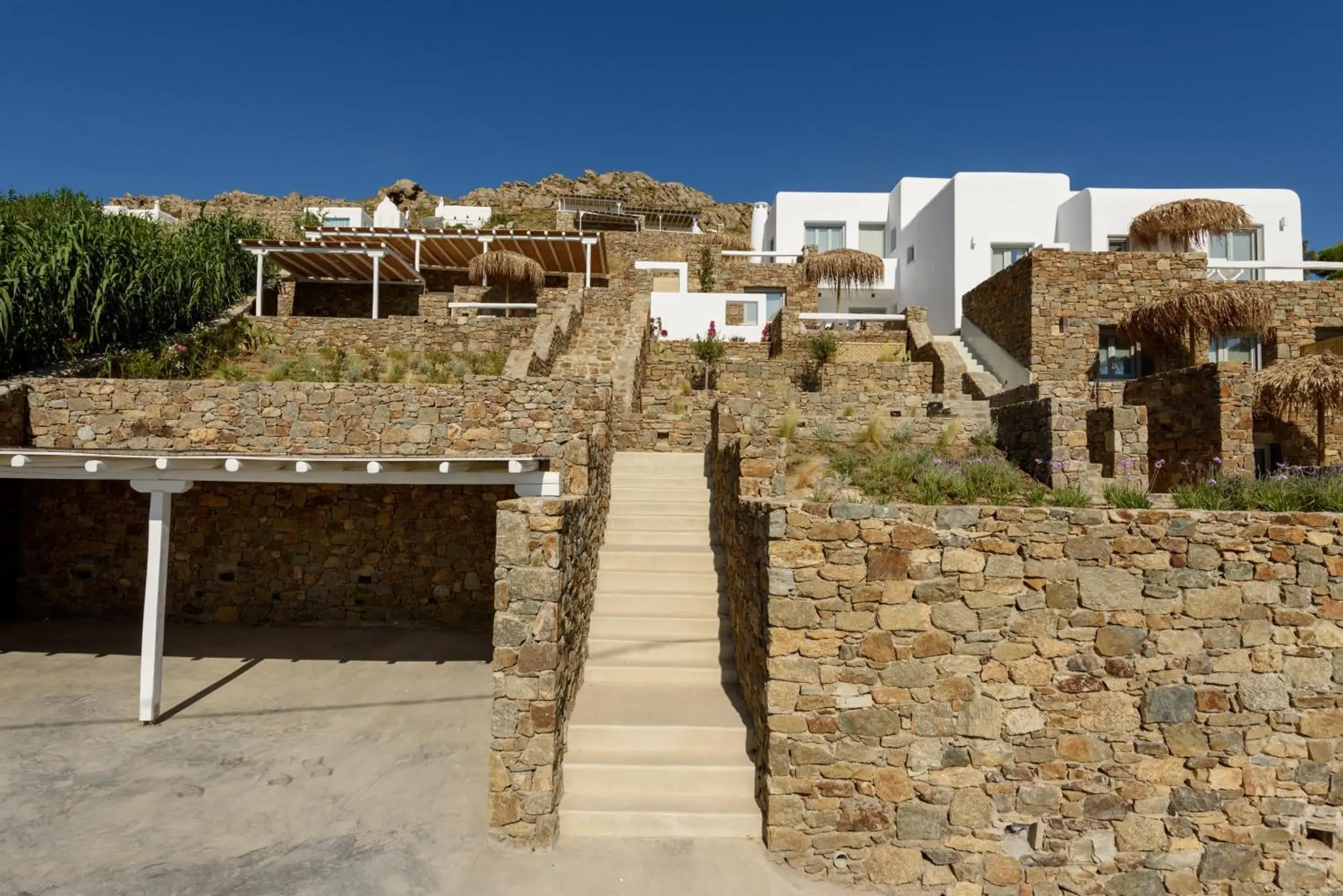 Facade/entrance in The Summit of Mykonos Facade/entrance in The Summit of Mykonos
