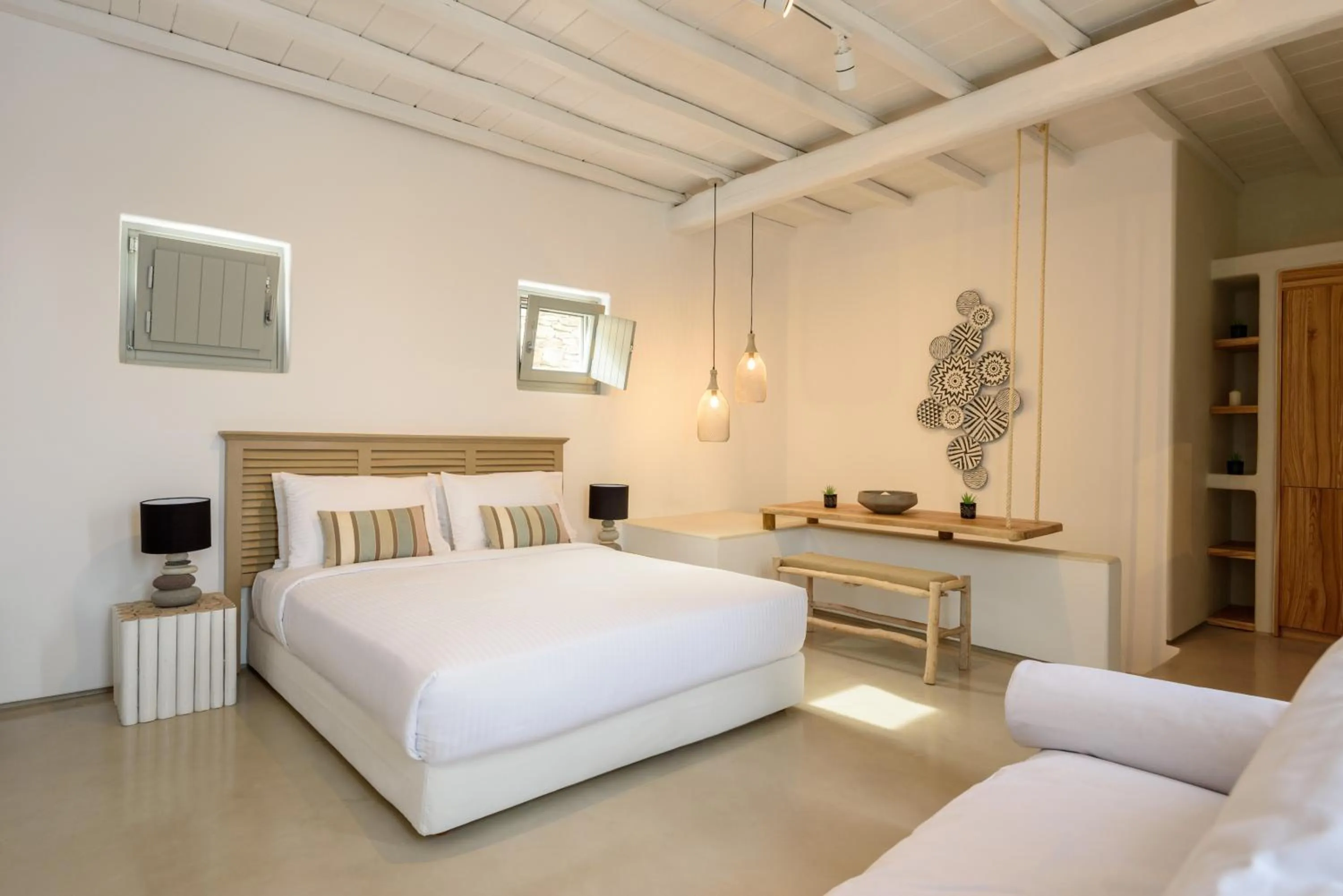 Photo of the whole room, Bed in The Summit of Mykonos