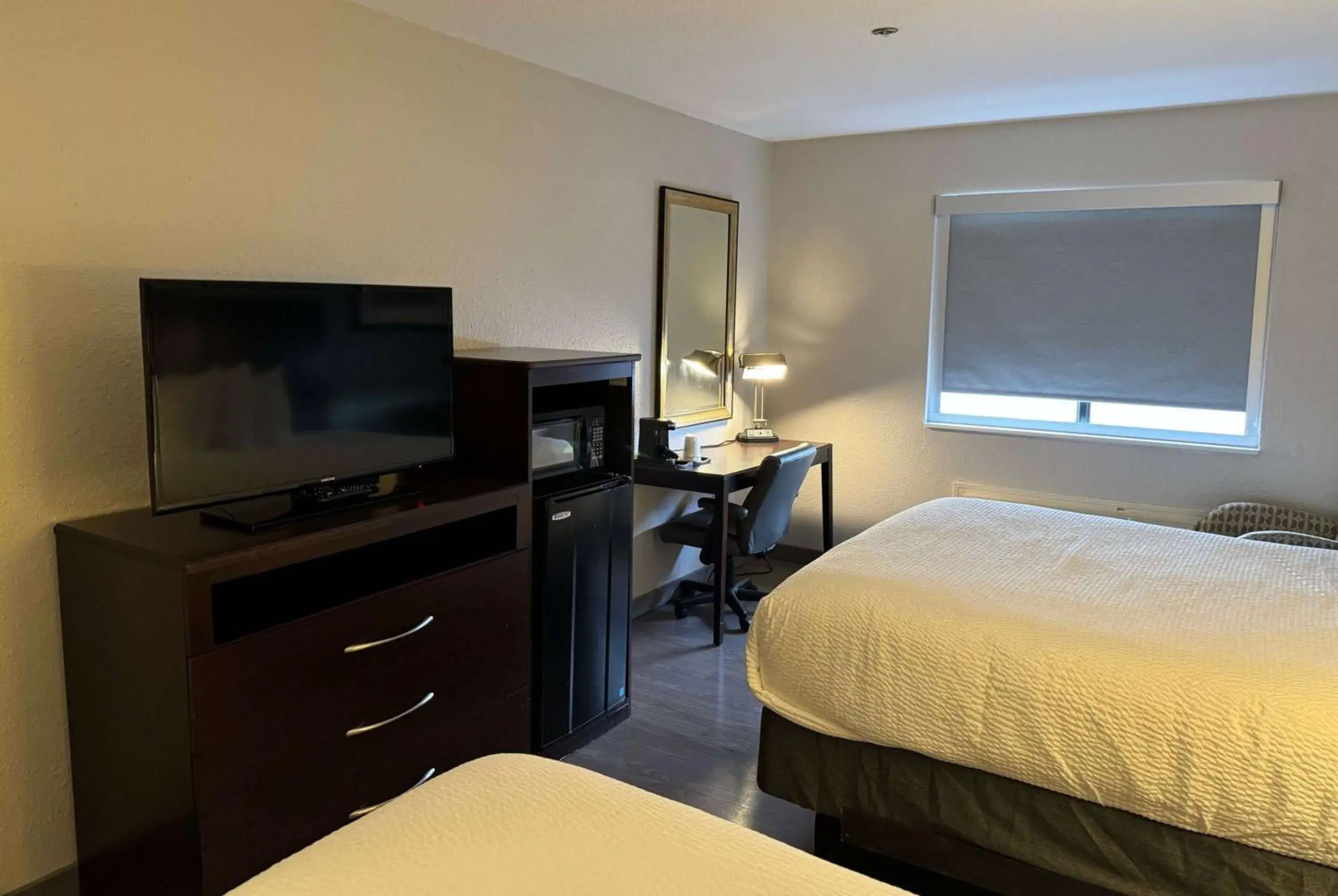 Photo of the whole room, Bed in Baymont by Wyndham Tuscola Photo of the whole room, Bed in Baymont by Wyndham Tuscola