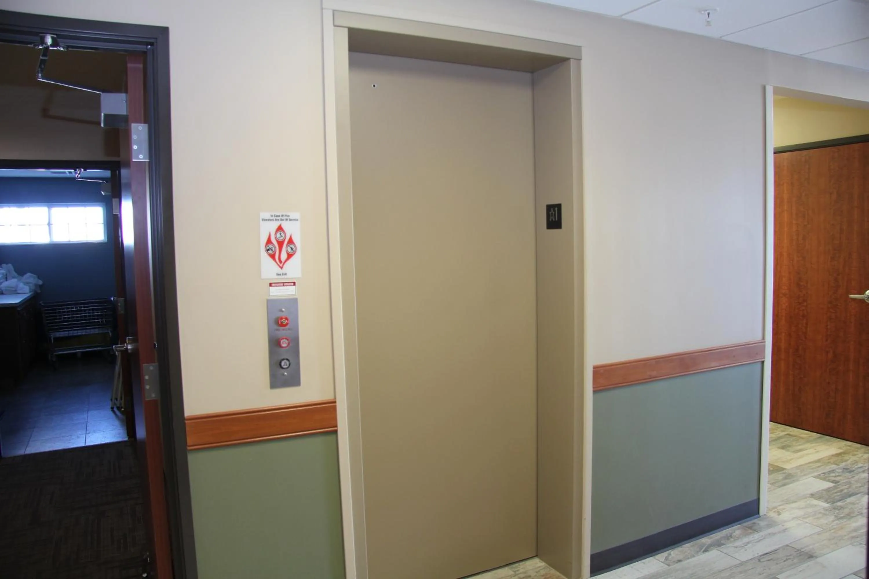 Decorative detail in Green Acres Hotel