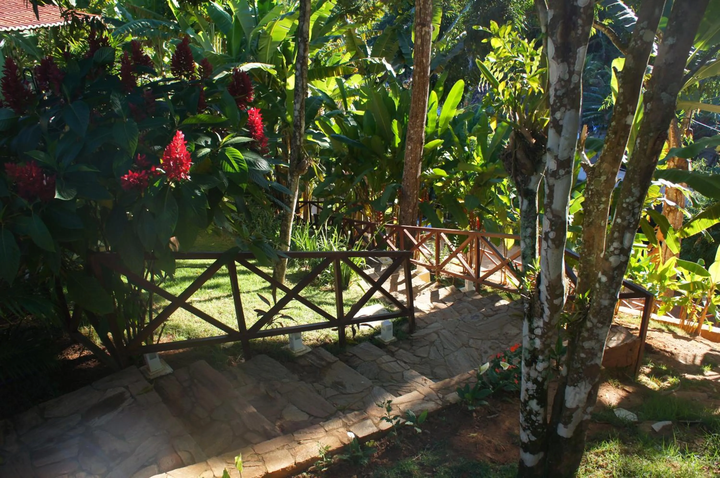 HOTEL CANTINHO DAS FLORES