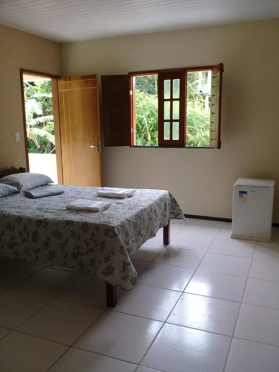 Bed in HOTEL CANTINHO DAS FLORES