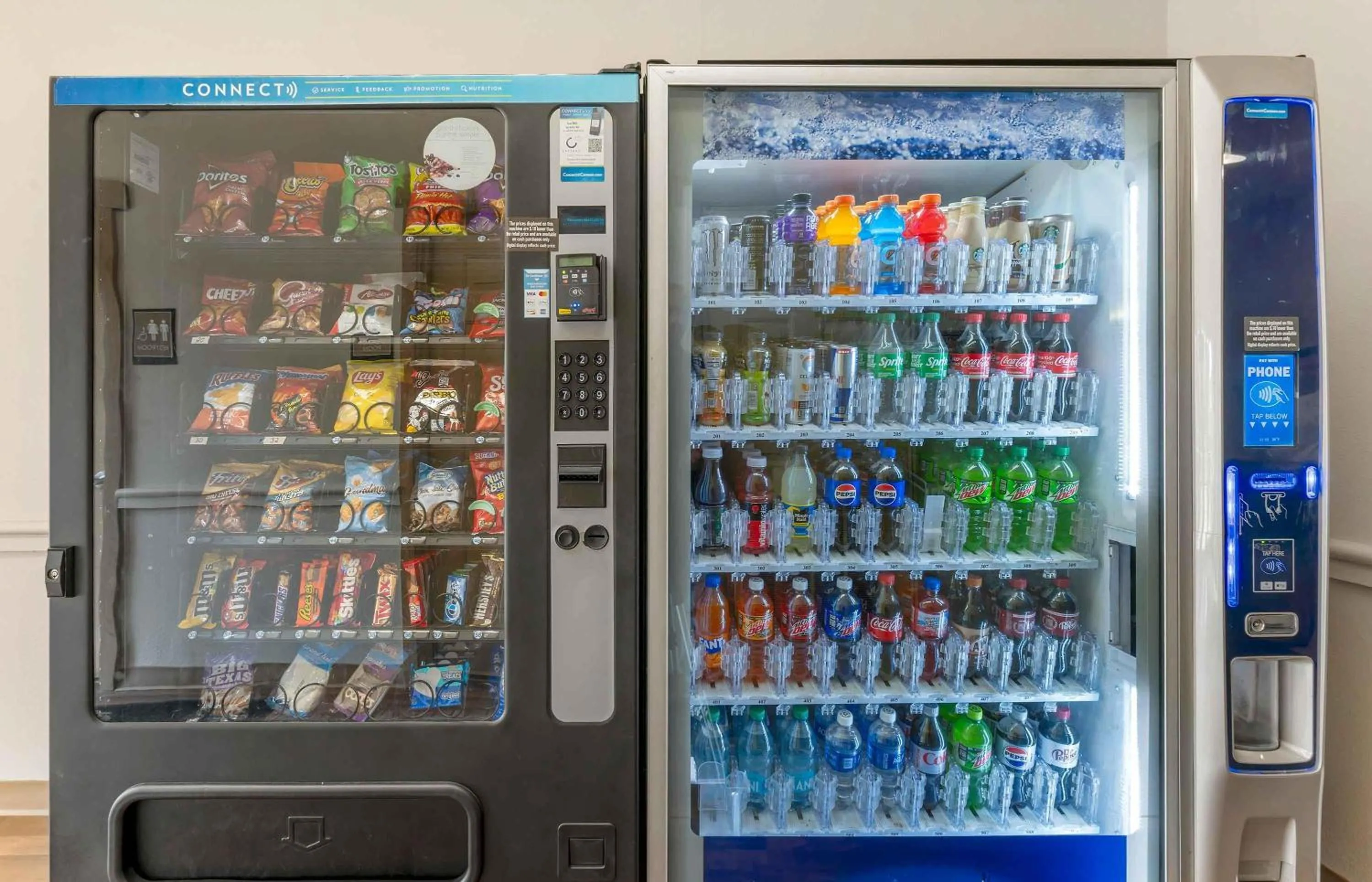 Property building in Extended Stay America Suites - Indianapolis - Airport - W Southern Ave