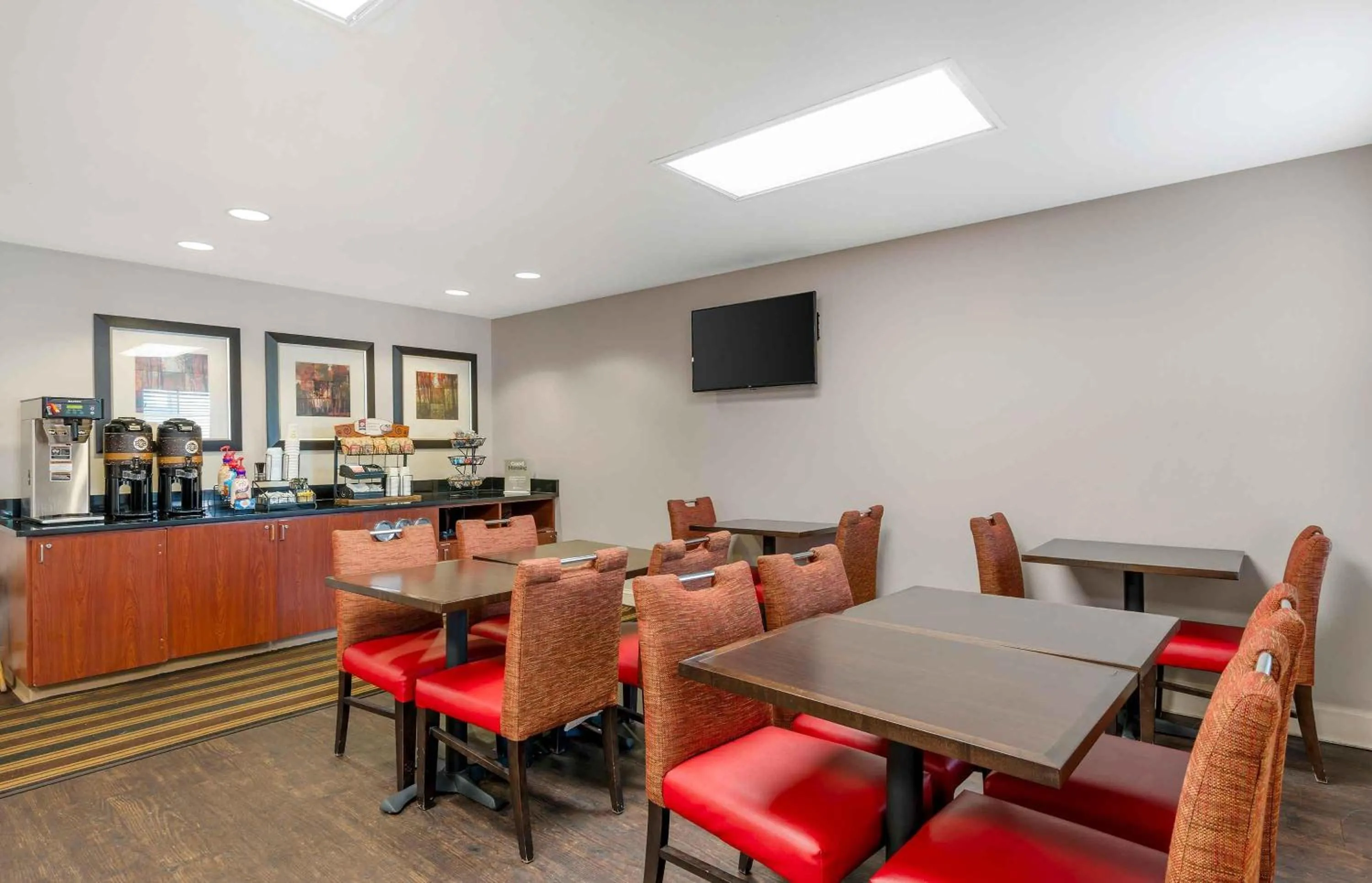 Restaurant/places to eat in Extended Stay America Suites - Indianapolis - Airport - W Southern Ave