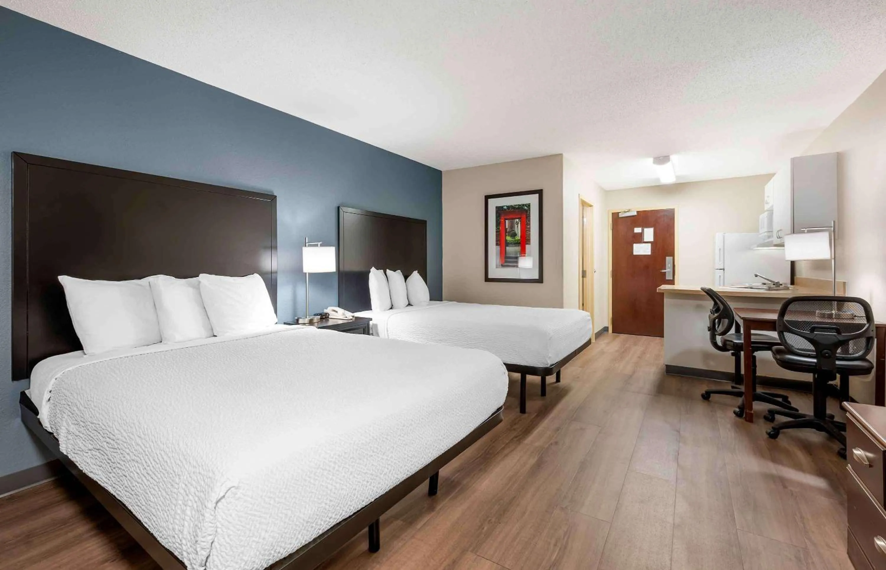 Bedroom, Bed in Extended Stay America Suites - Fort Wayne - South