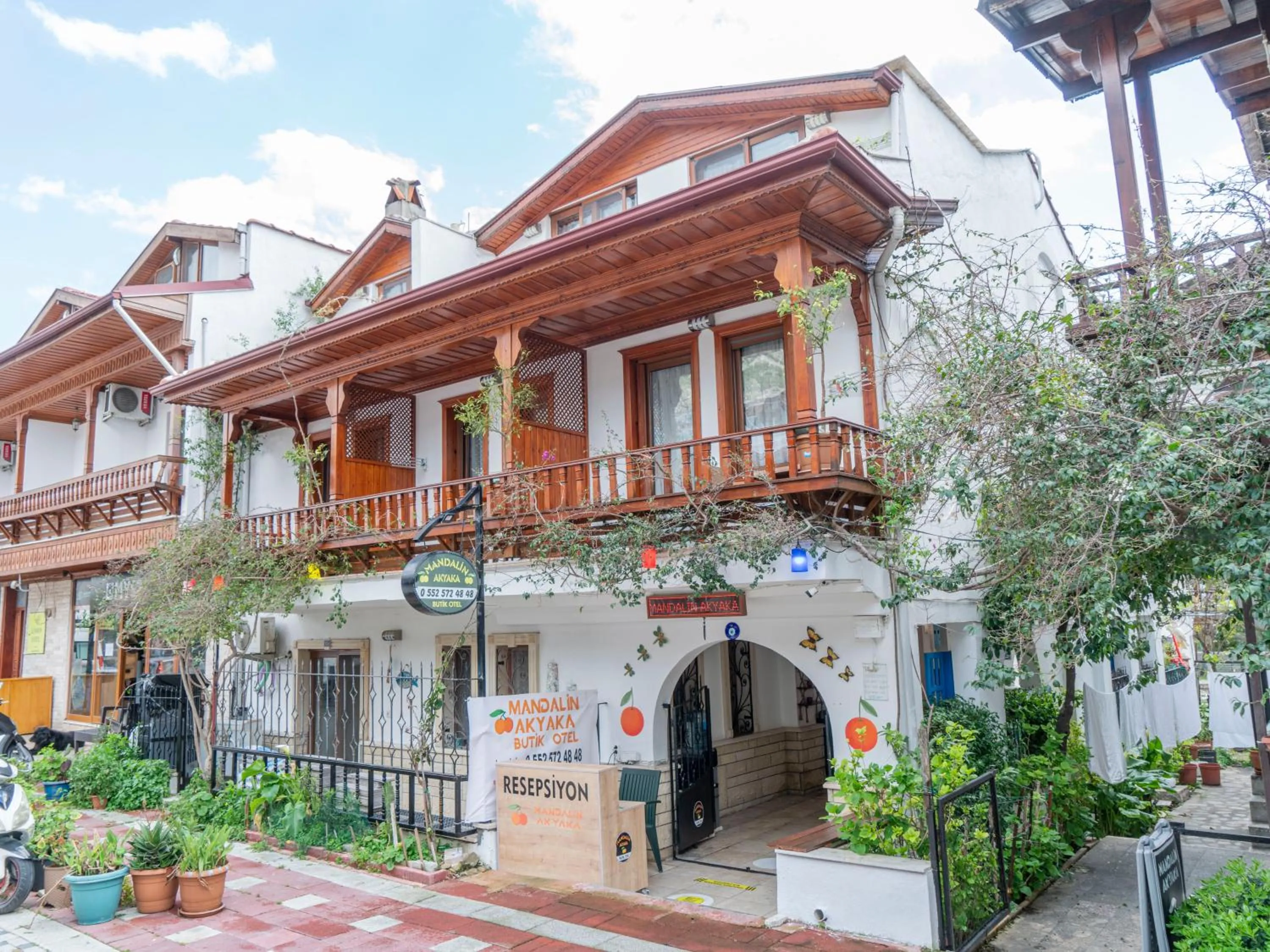 Property building in MANDALİN AKYAKA