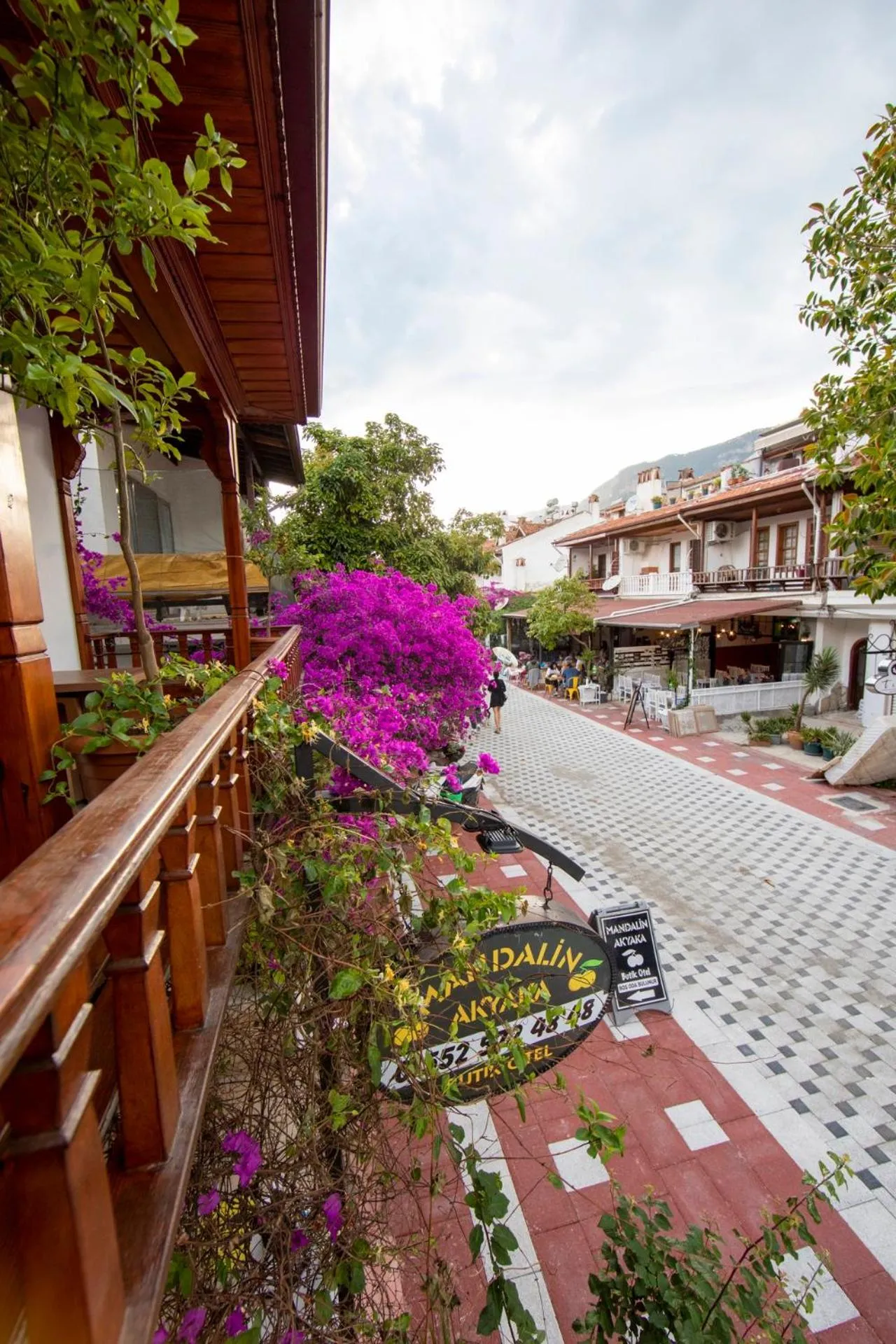 Balcony/Terrace in MANDALİN AKYAKA
