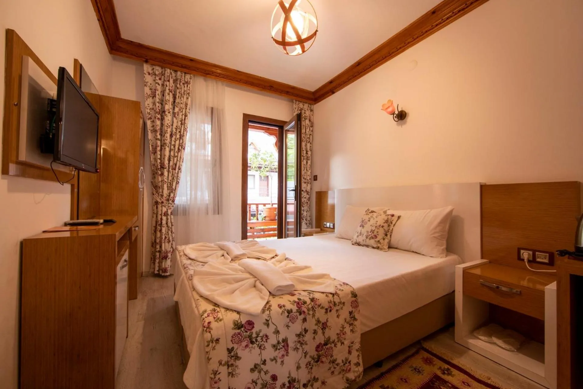 Bed in MANDALİN AKYAKA