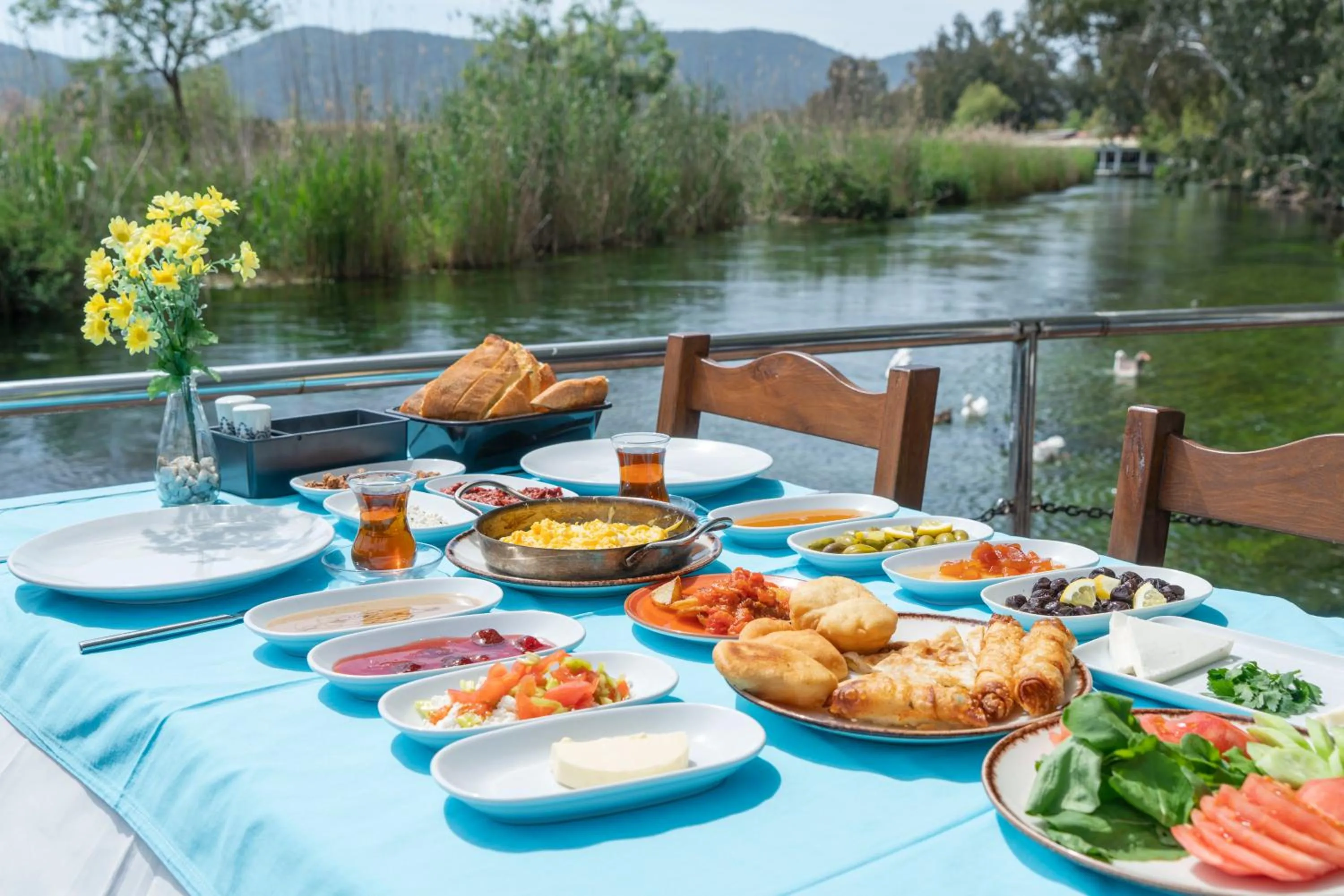 Breakfast in MANDALİN AKYAKA